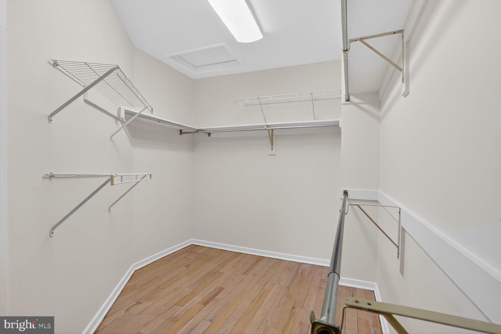 BEACON HILL - Residential