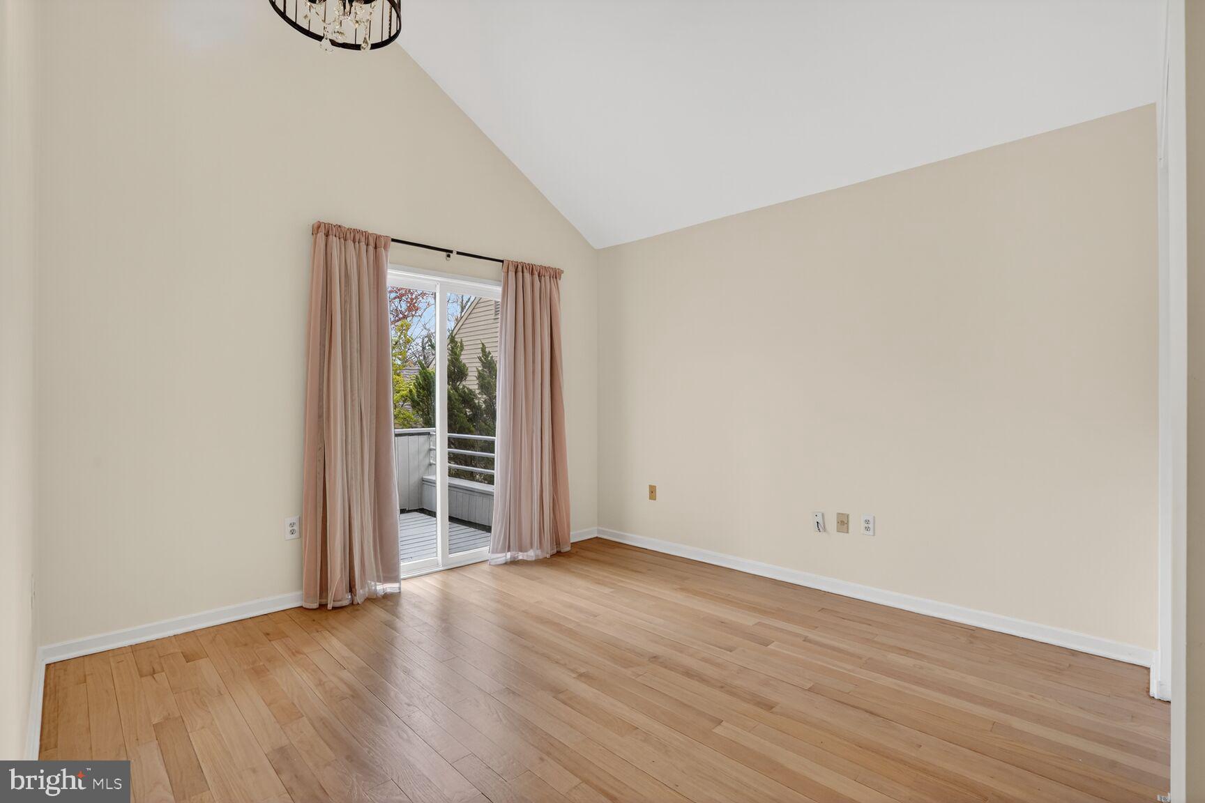 BEACON HILL - Residential