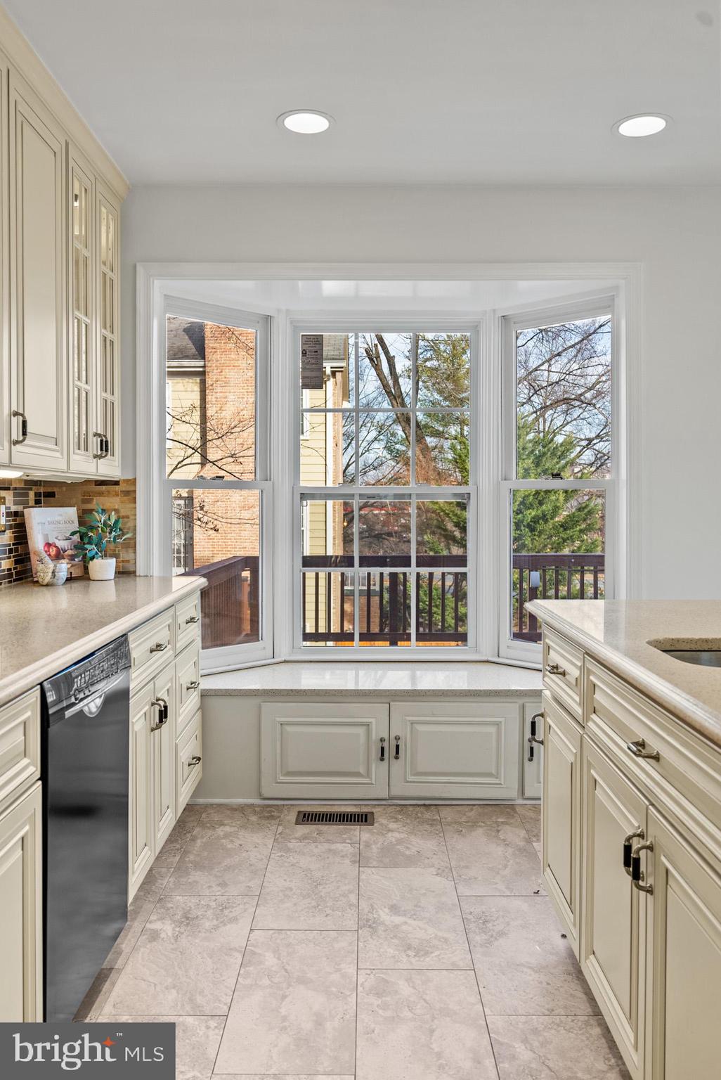 SULLY STATION - Residential