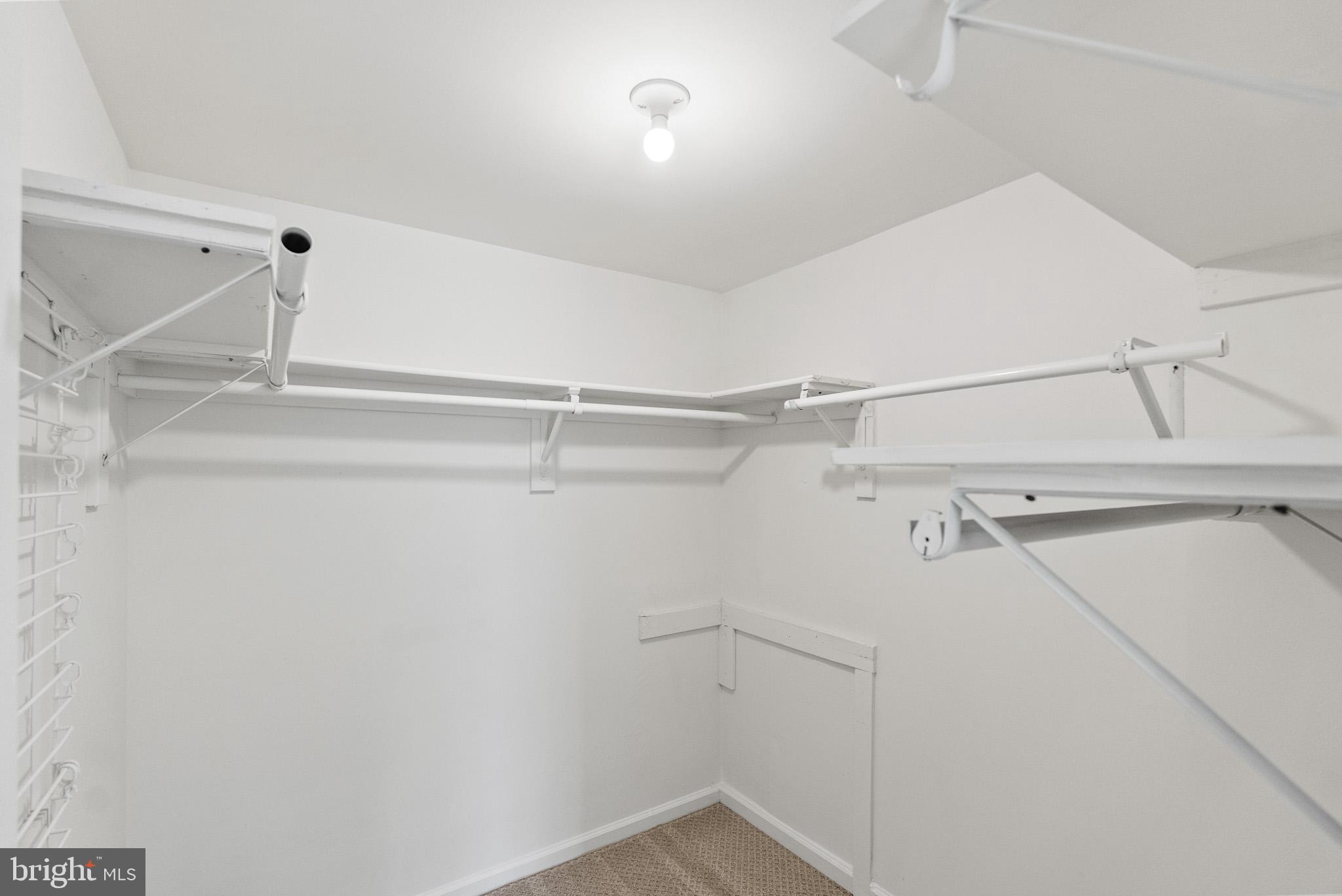 SULLY STATION - Residential