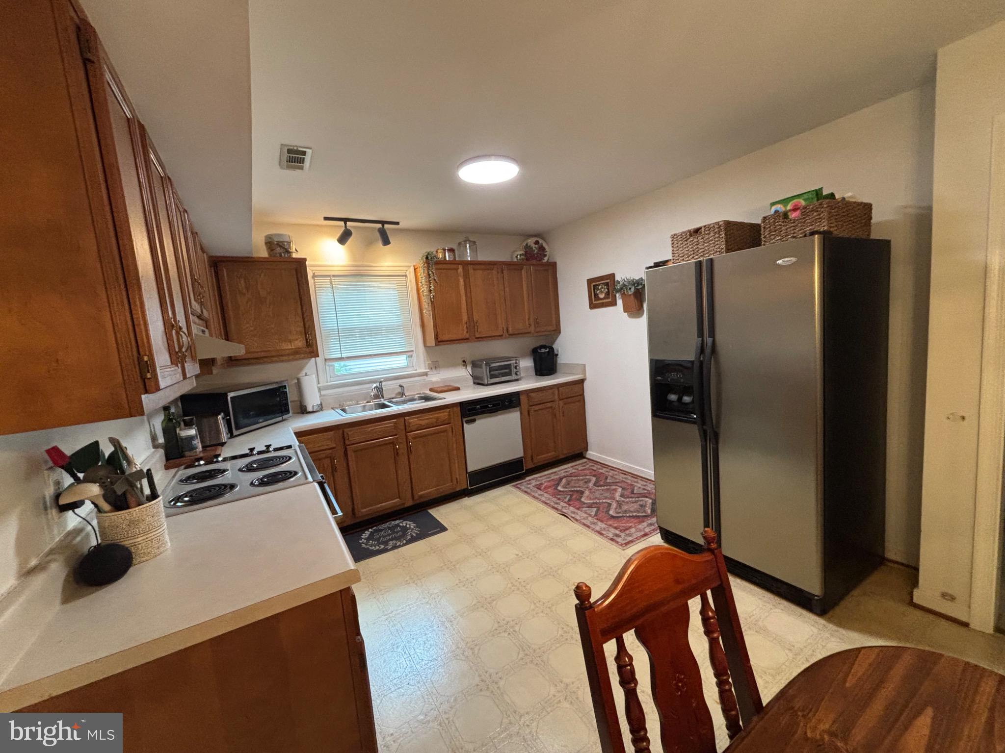 9728 COUNTRY WAY ROAD