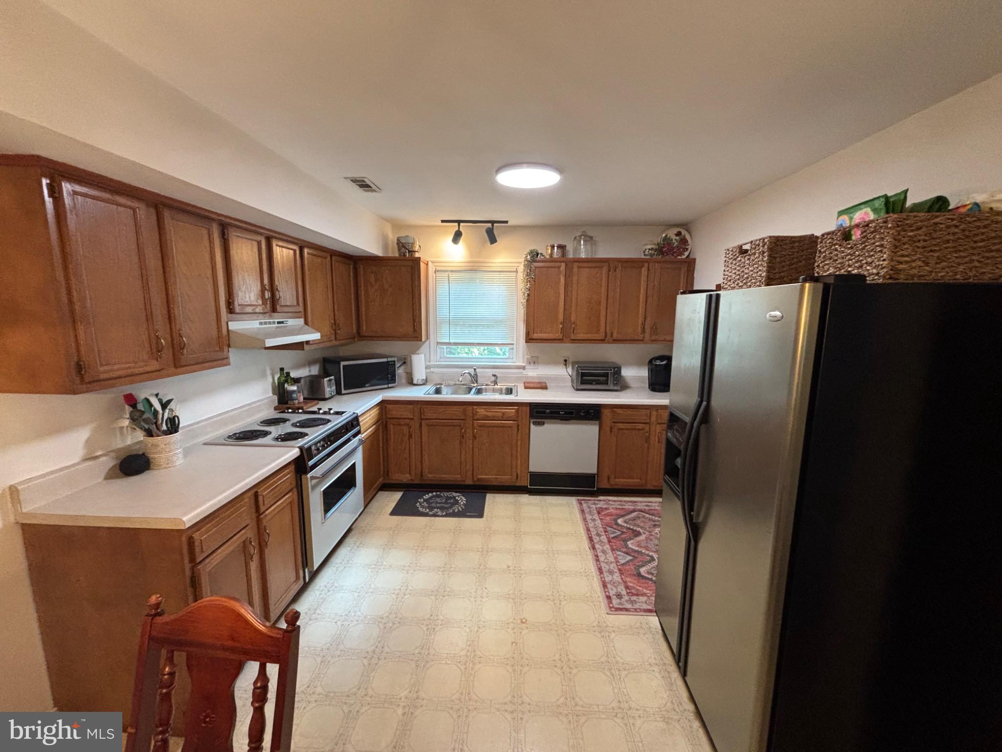 9728 COUNTRY WAY ROAD