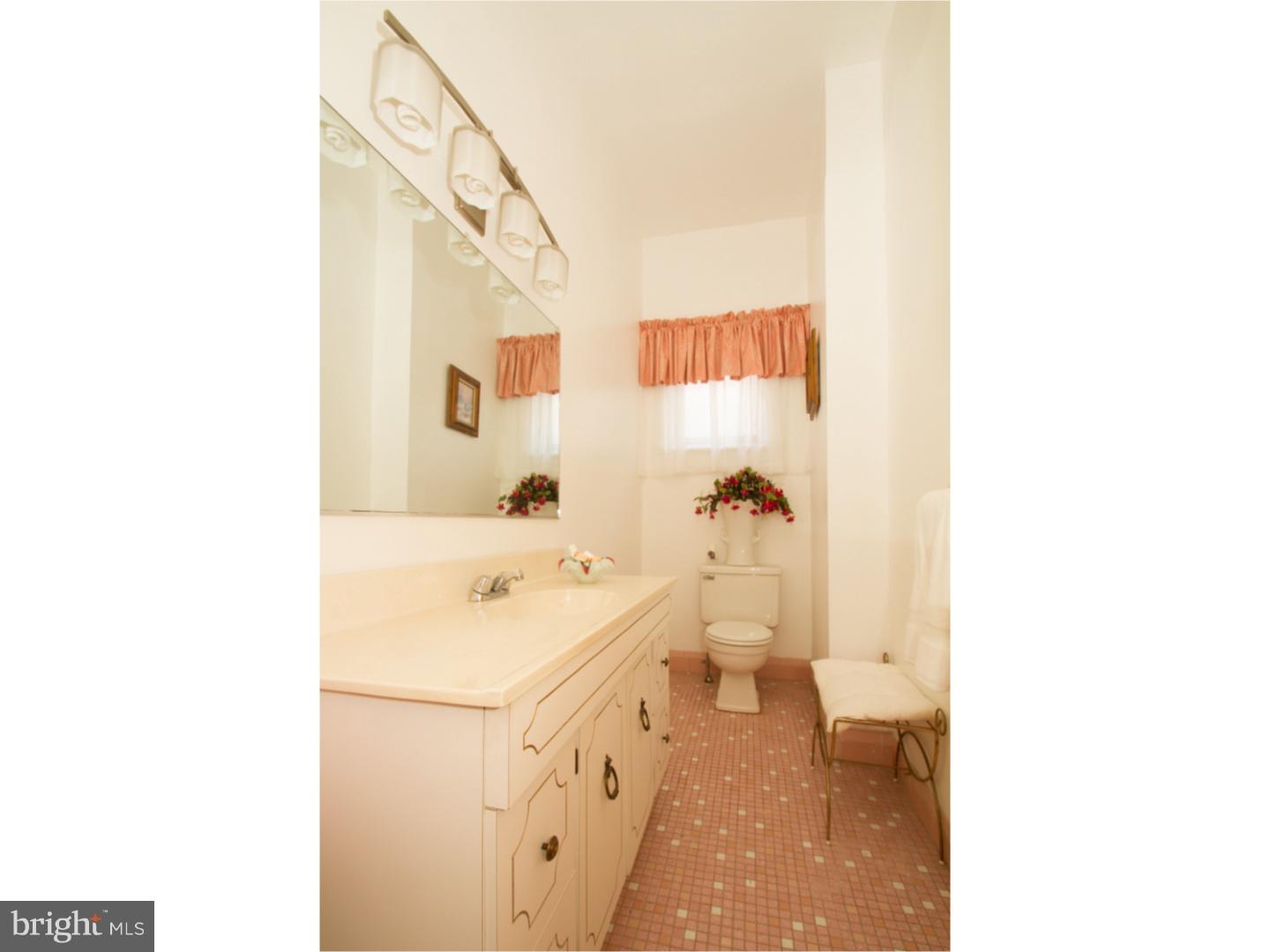 POINT BREEZE - Residential