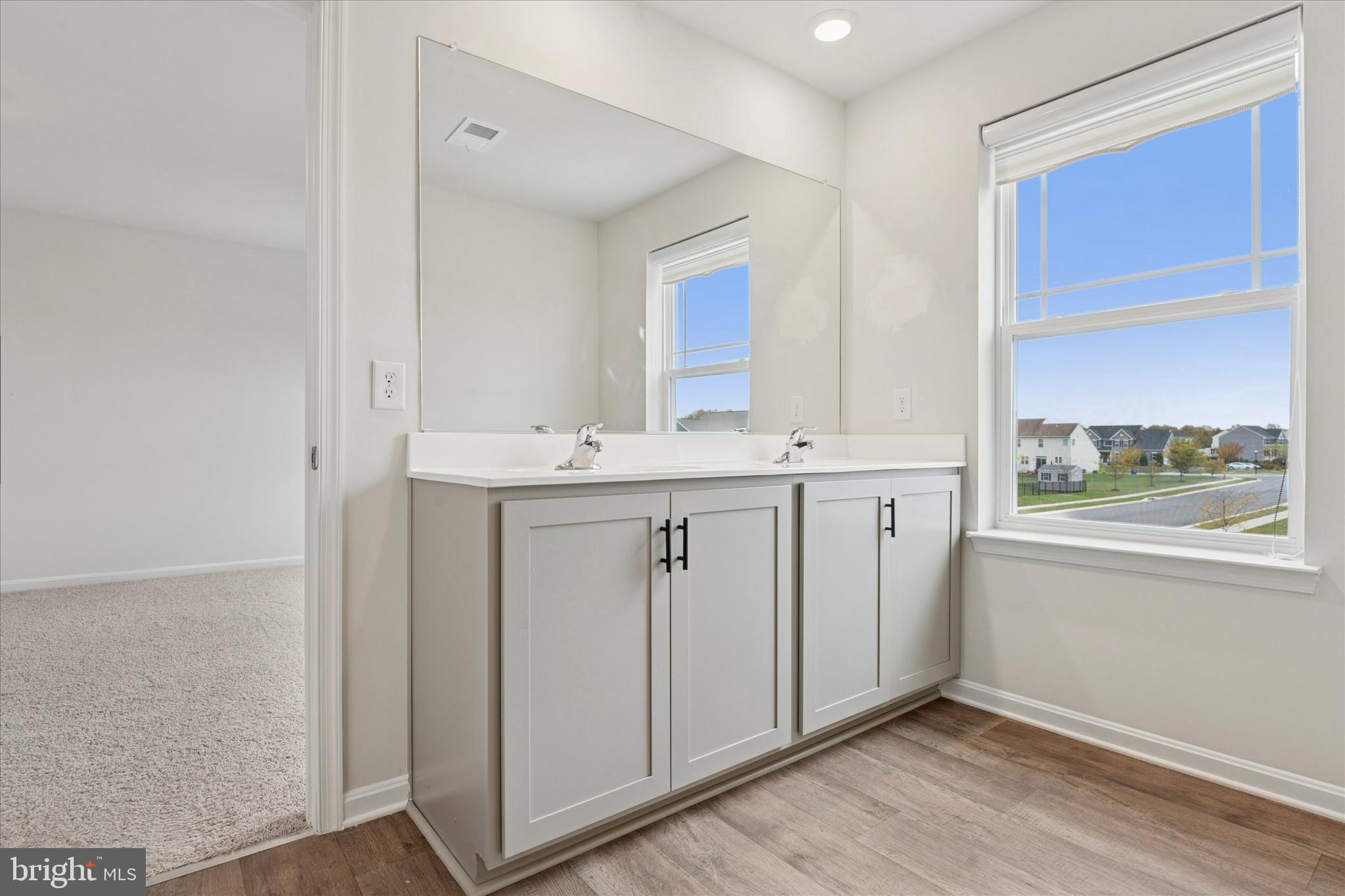 SHANNON COVE - Residential