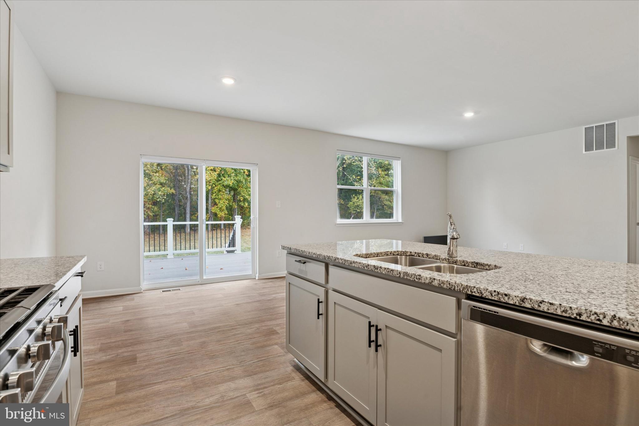 SHANNON COVE - Residential