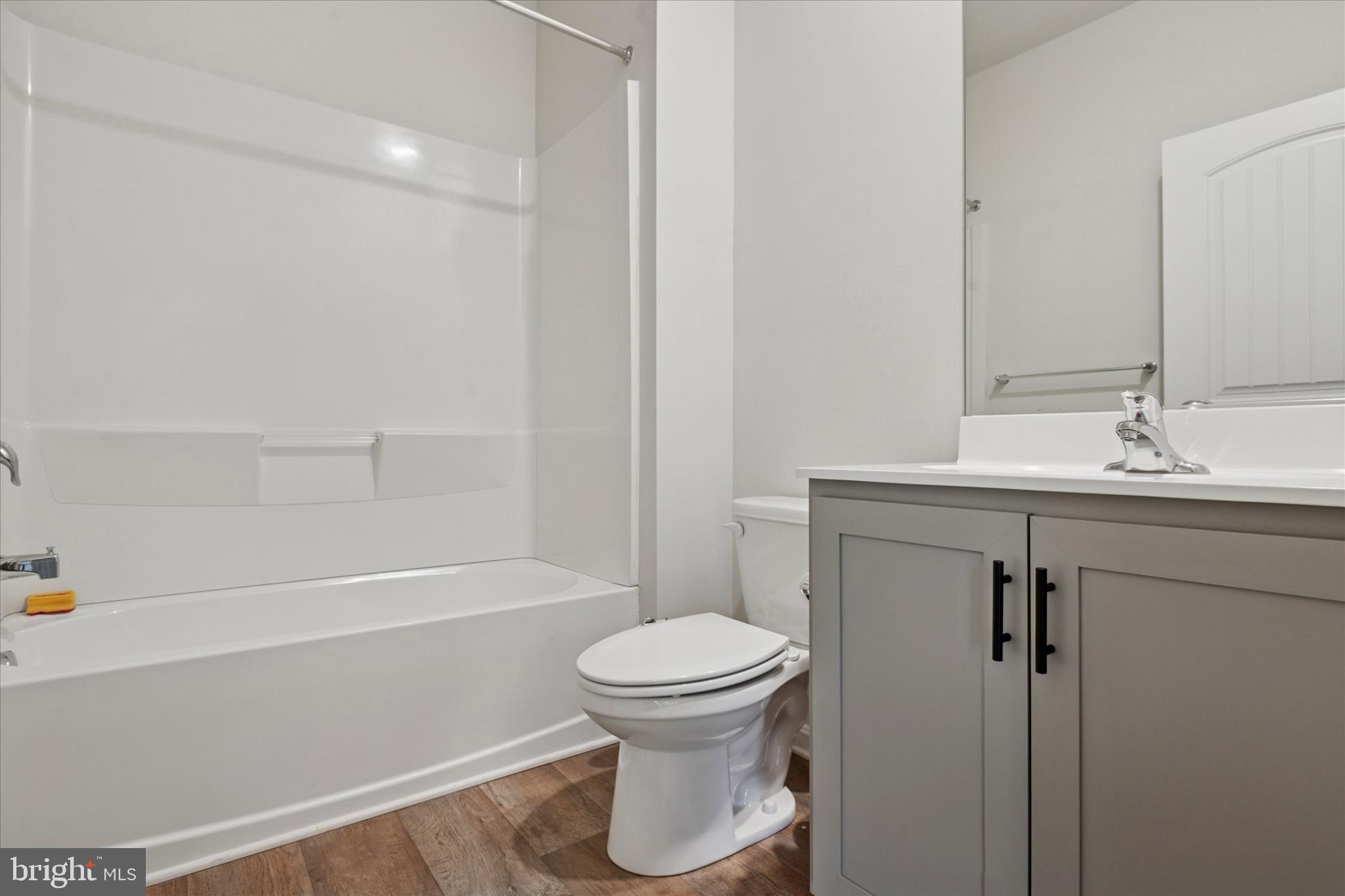 SHANNON COVE - Residential