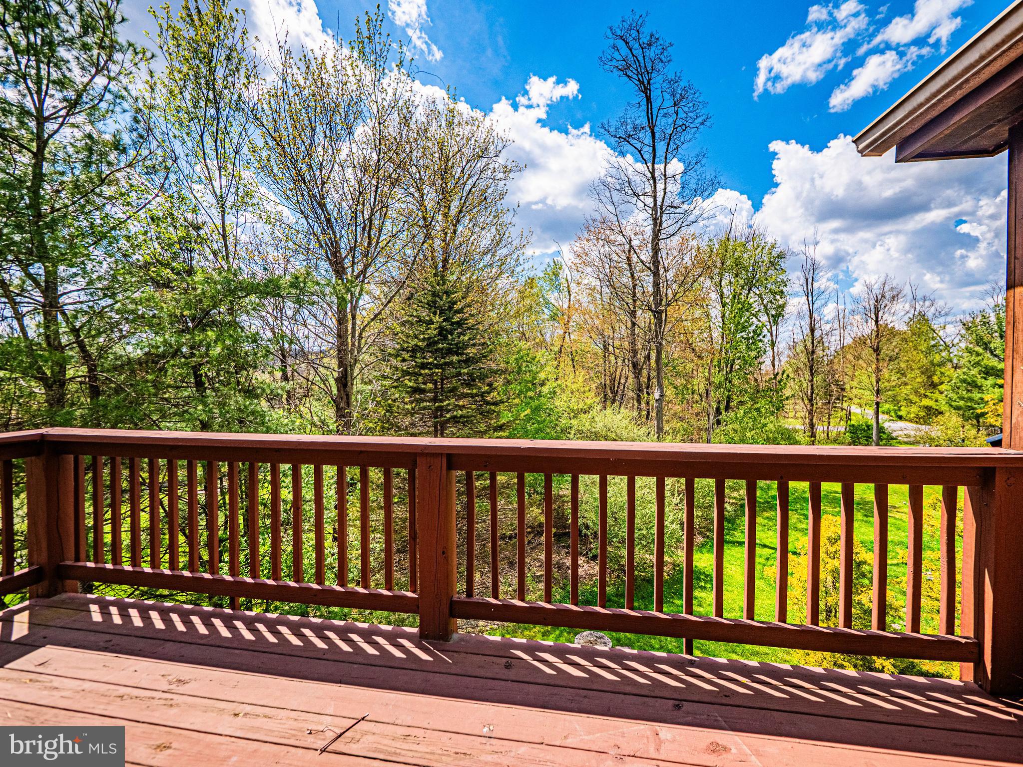 RED OAKS - Residential