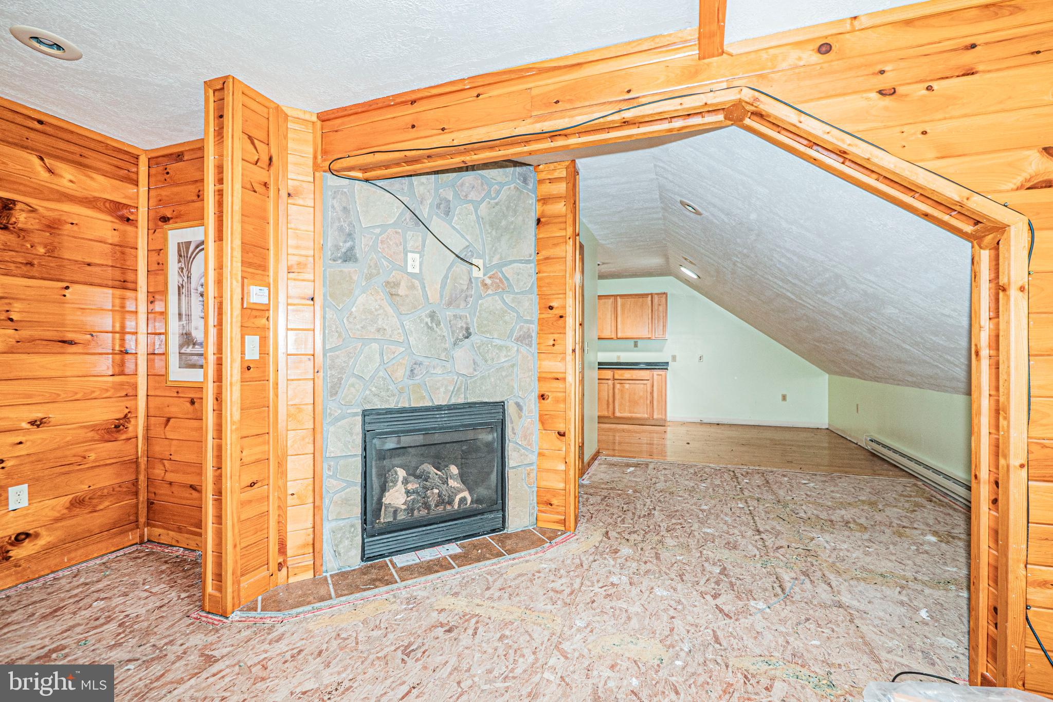 RED OAKS - Residential