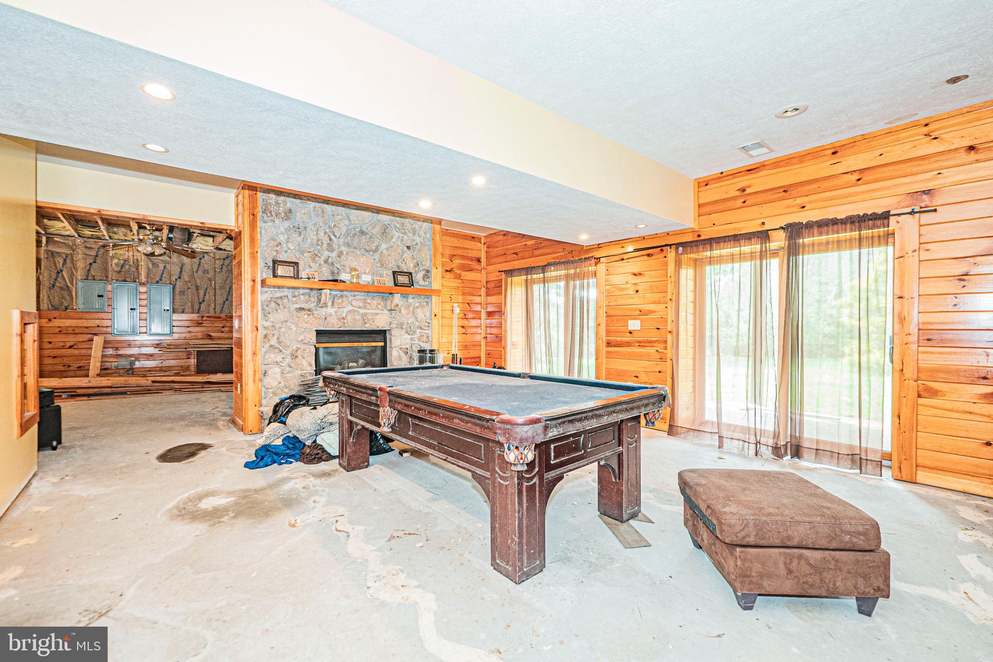 RED OAKS - Residential