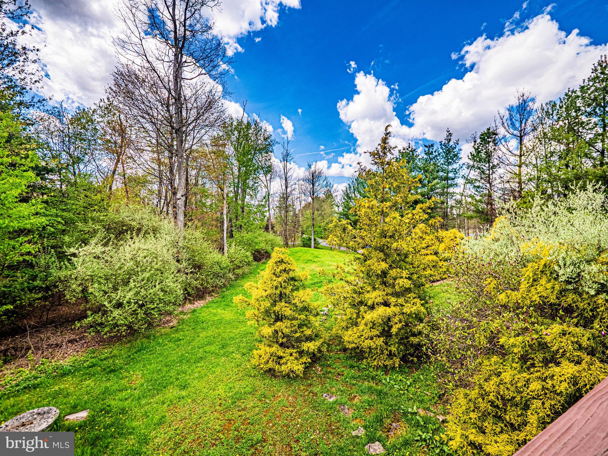 RED OAKS - Residential