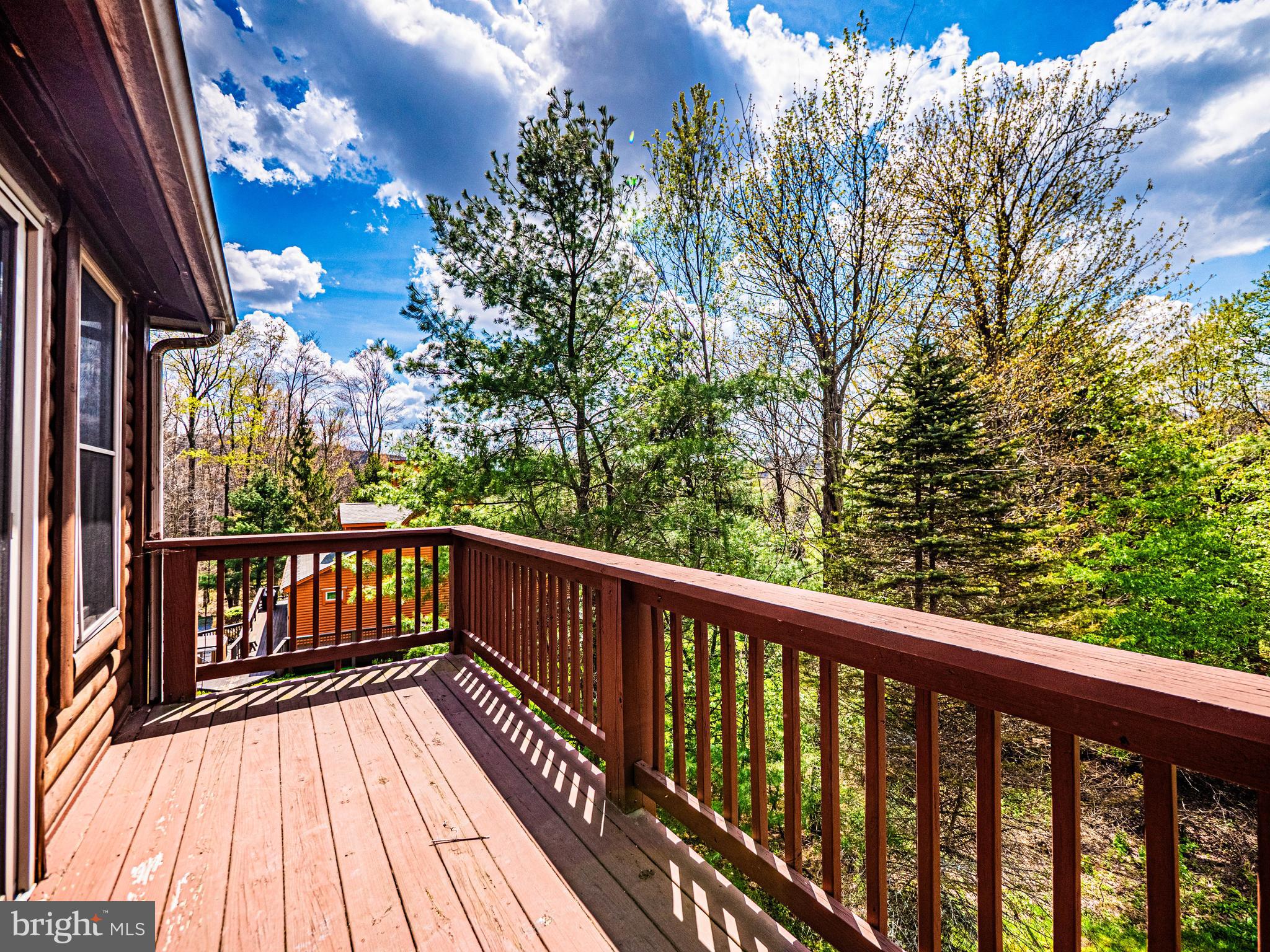 RED OAKS - Residential
