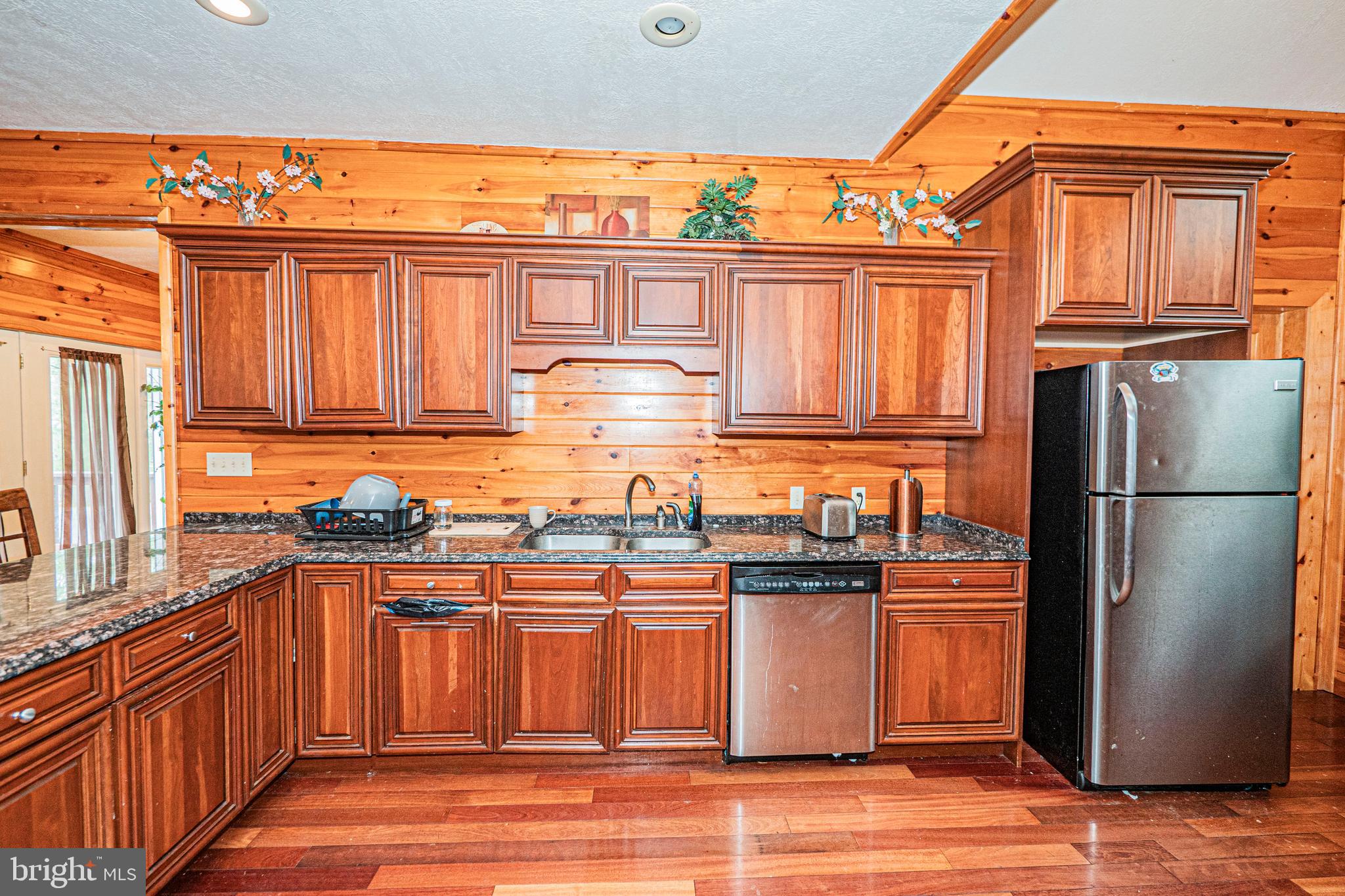 RED OAKS - Residential