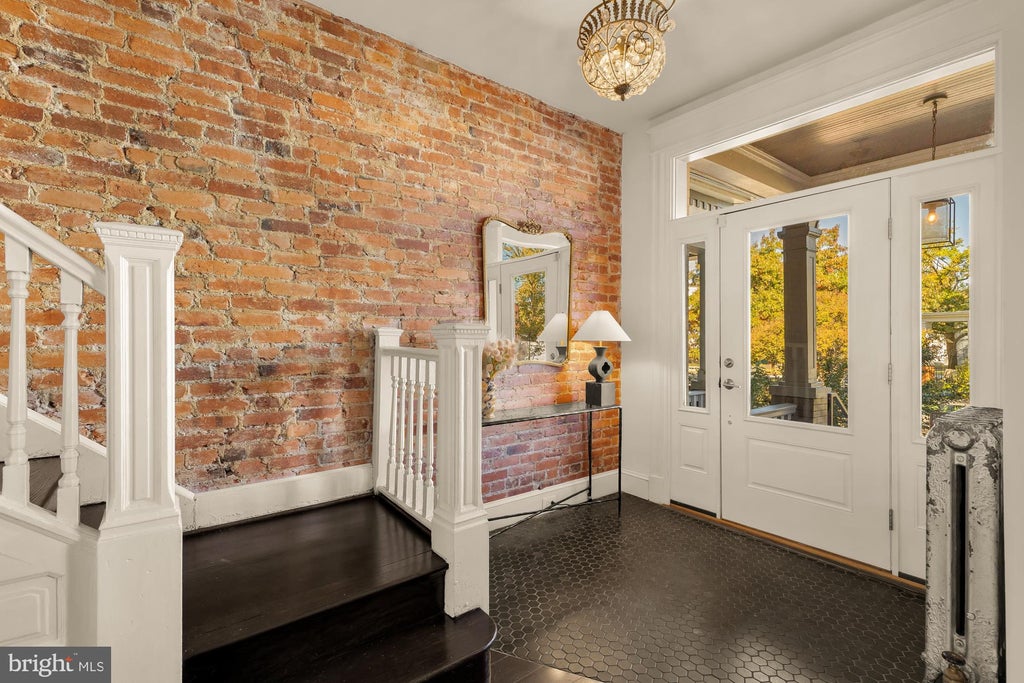 Photo of 764 Newton Place NW, WASHINGTON, DC 20010 (MLS # DCDC2289102)