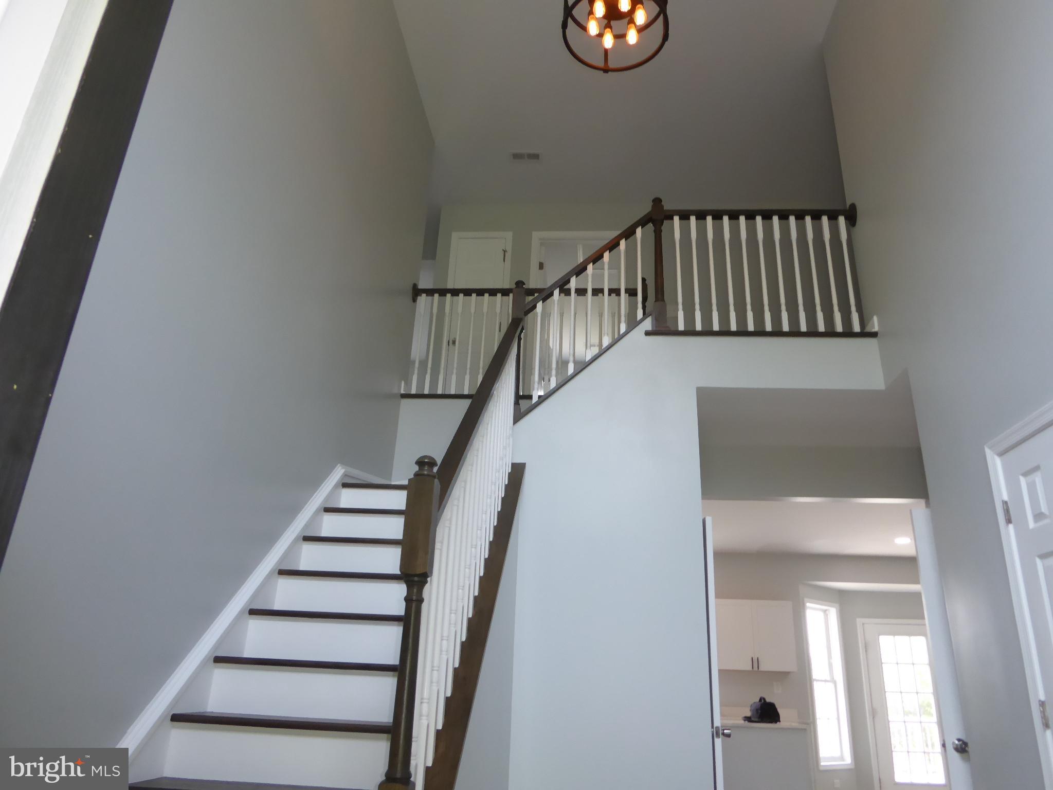 1285 BOGGS LANE