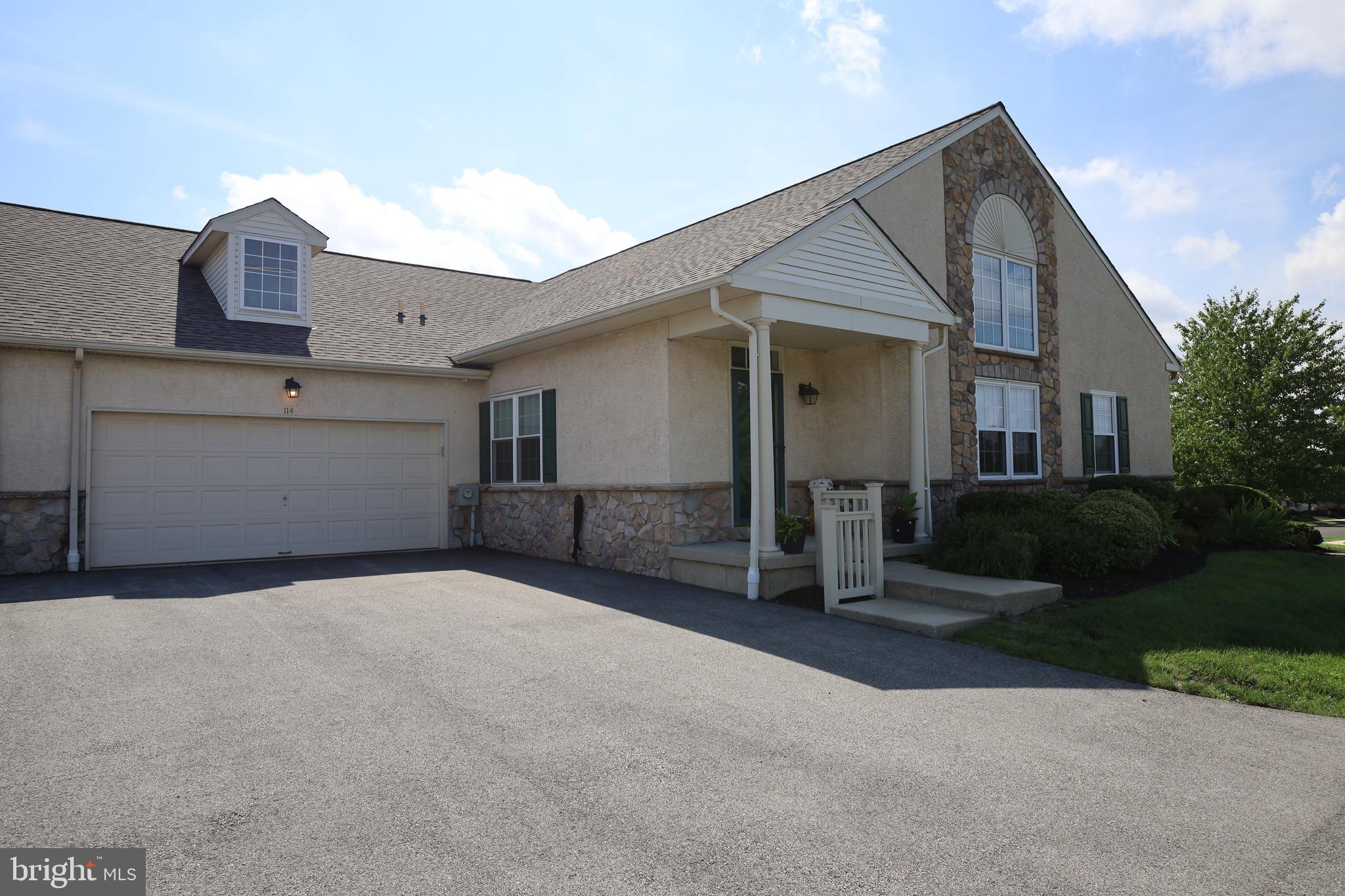 114 ARBOUR COURT