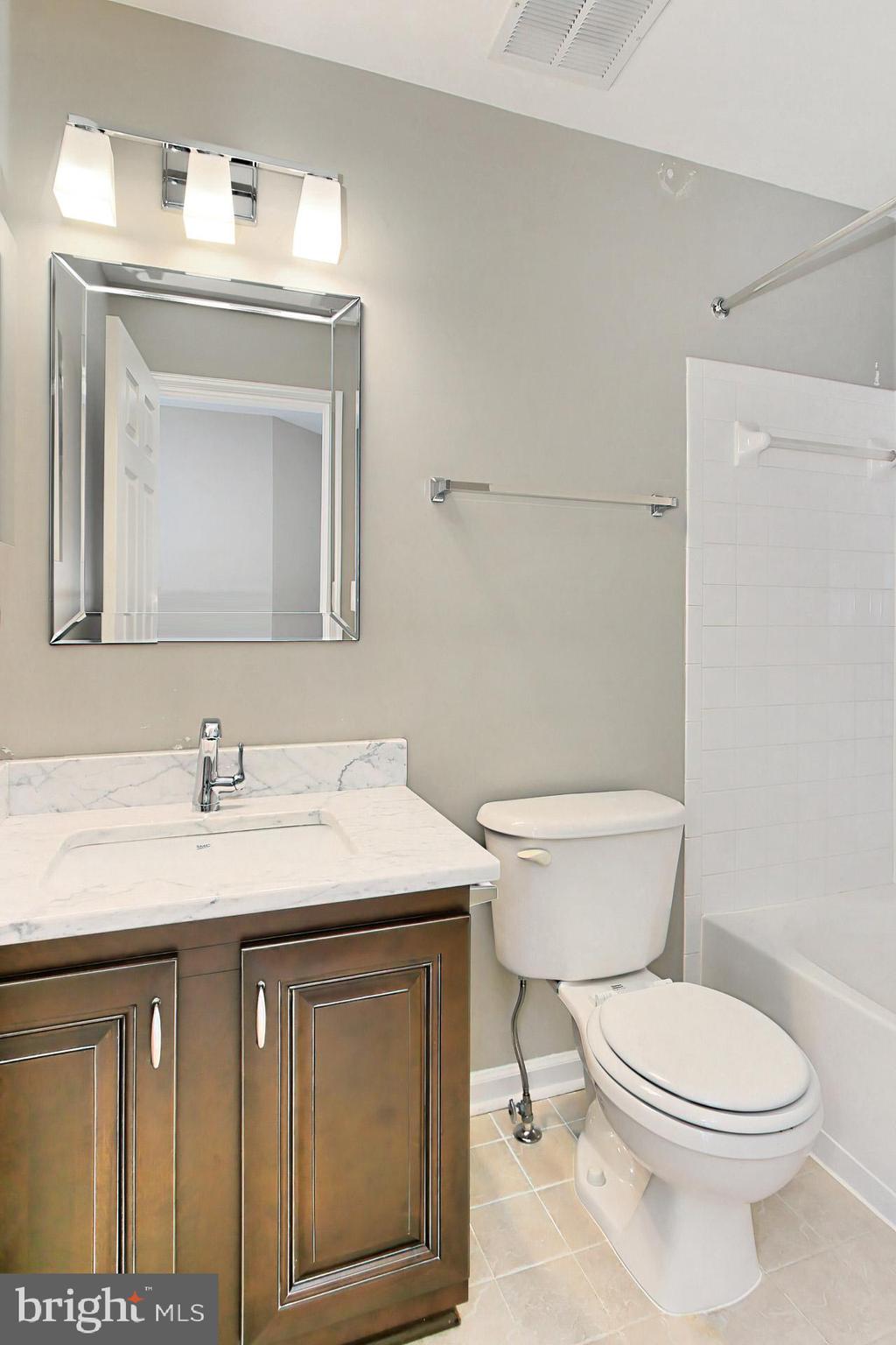 CAMERON STATION - Residential Lease