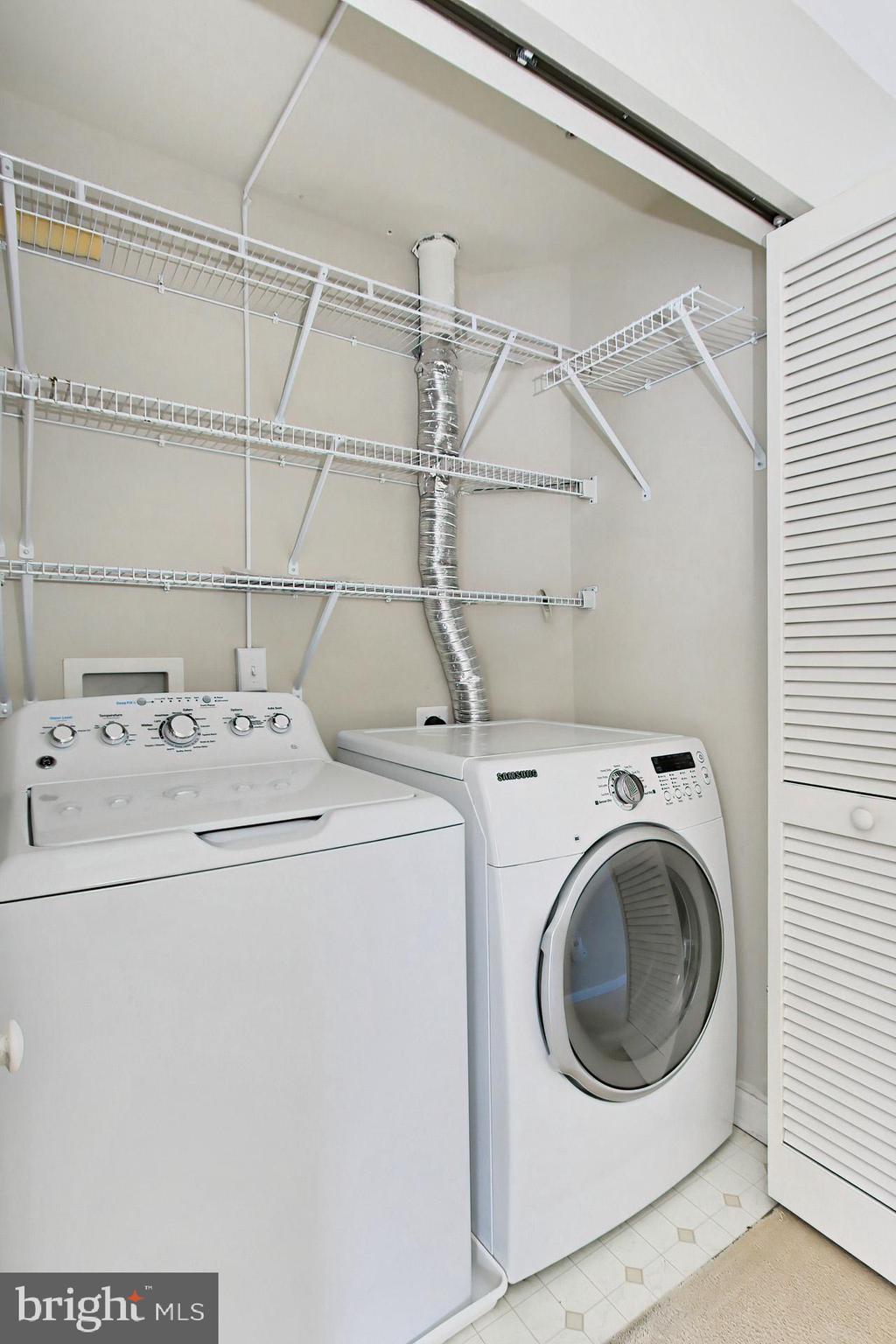 CAMERON STATION - Residential Lease