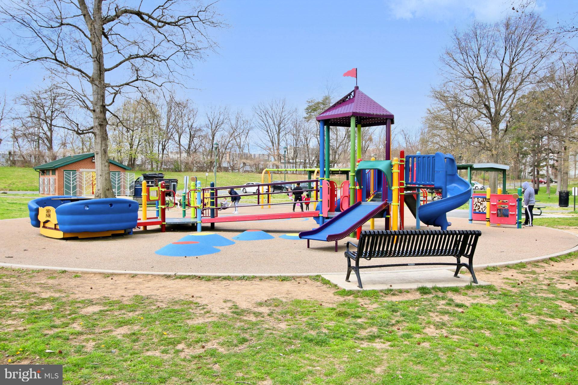 CAMERON STATION - Residential Lease