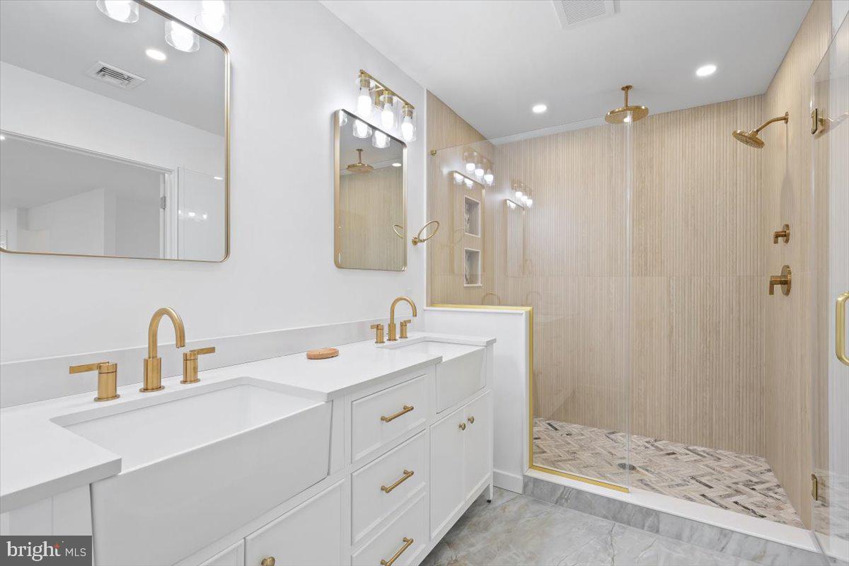 CONSHOHOCKEN - Residential