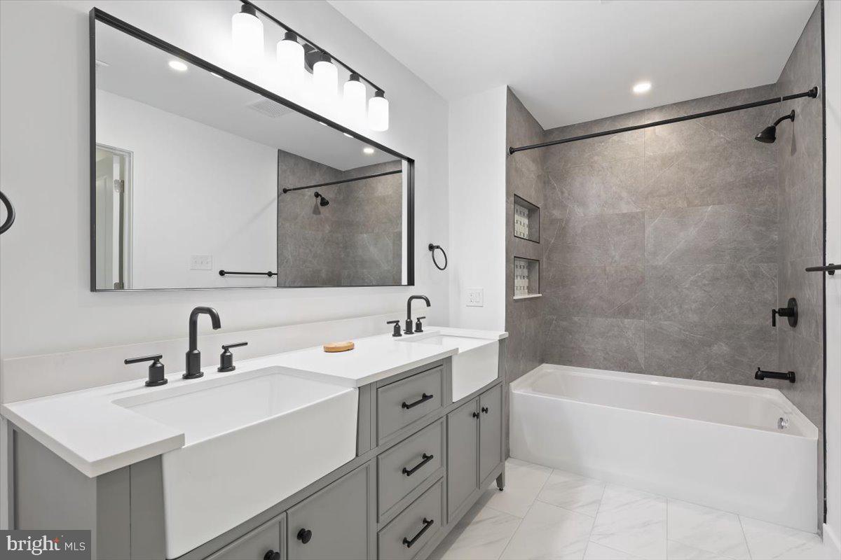 CONSHOHOCKEN - Residential