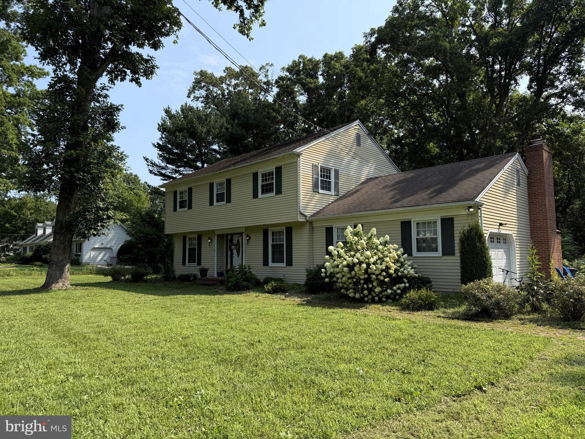 3097 N EAST AVENUE - Photo 2
