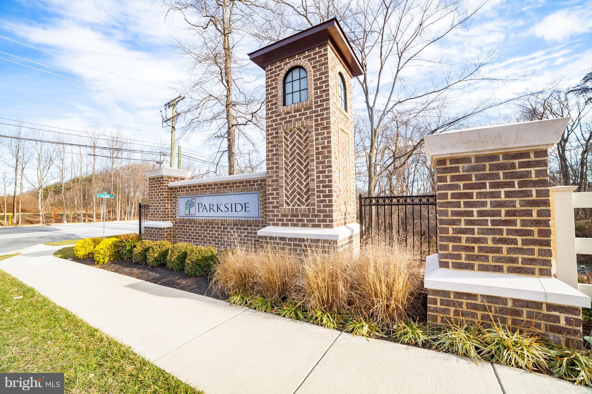 PARKSIDE - Residential