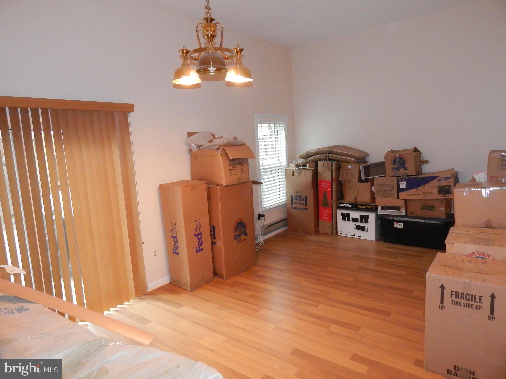 PINECREST - Residential