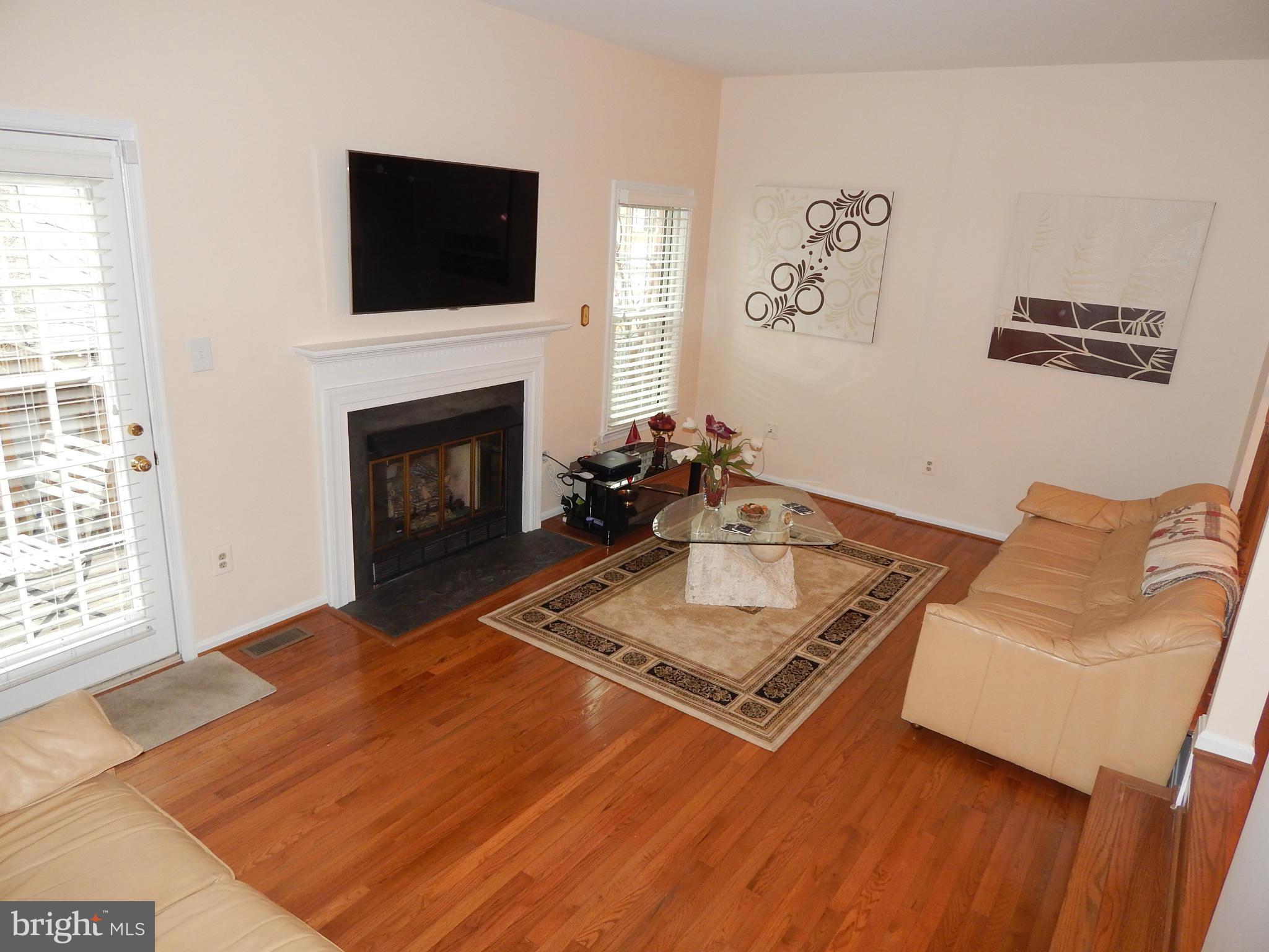 PINECREST - Residential