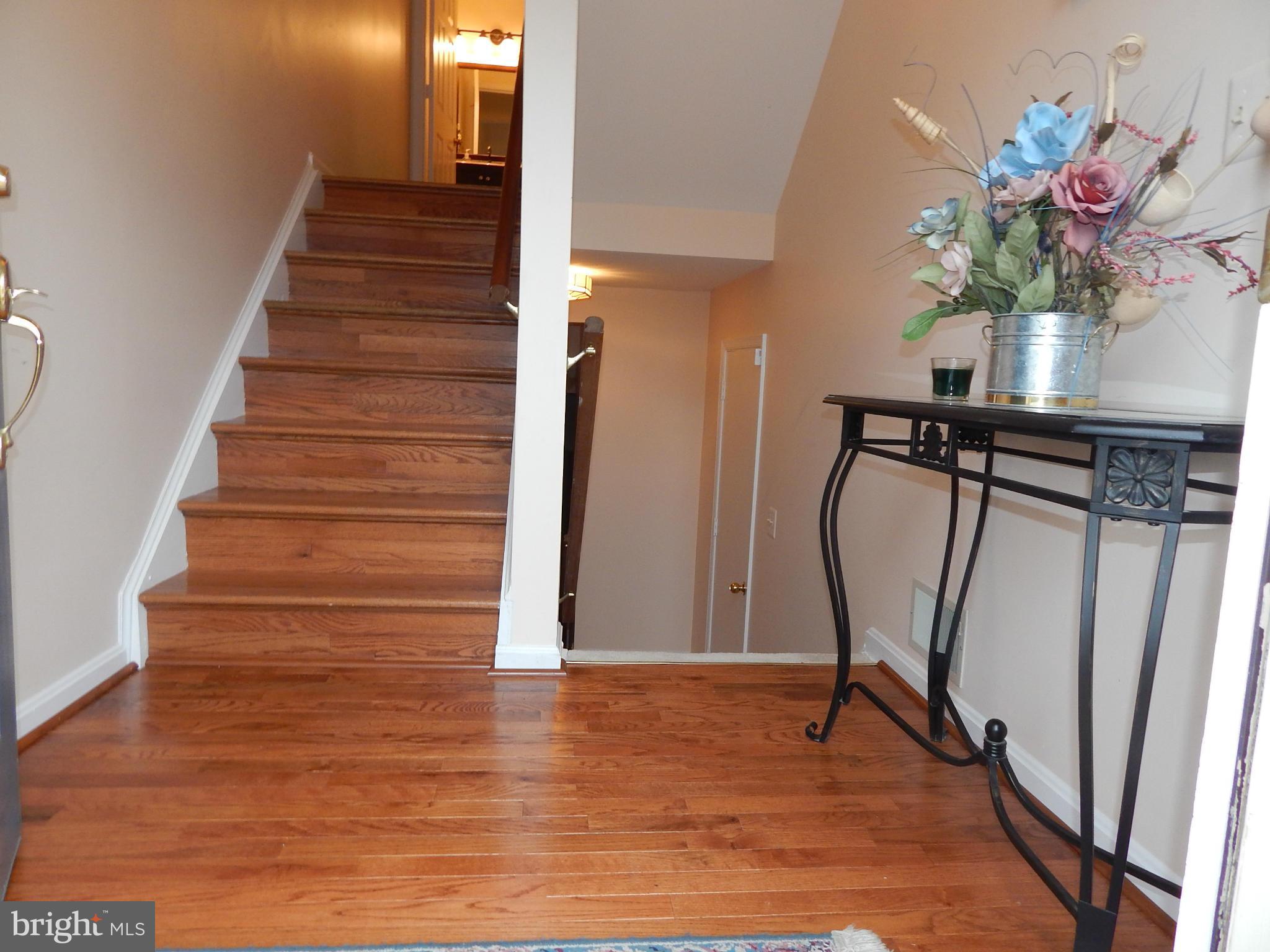 PINECREST - Residential