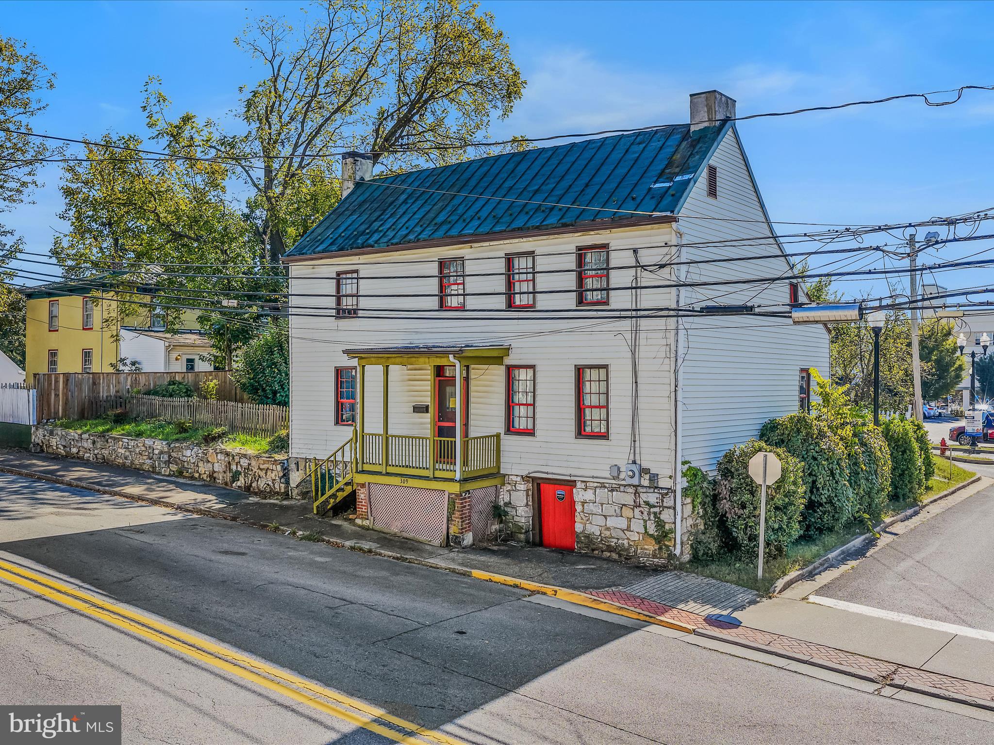 309 W LIBERTY STREET