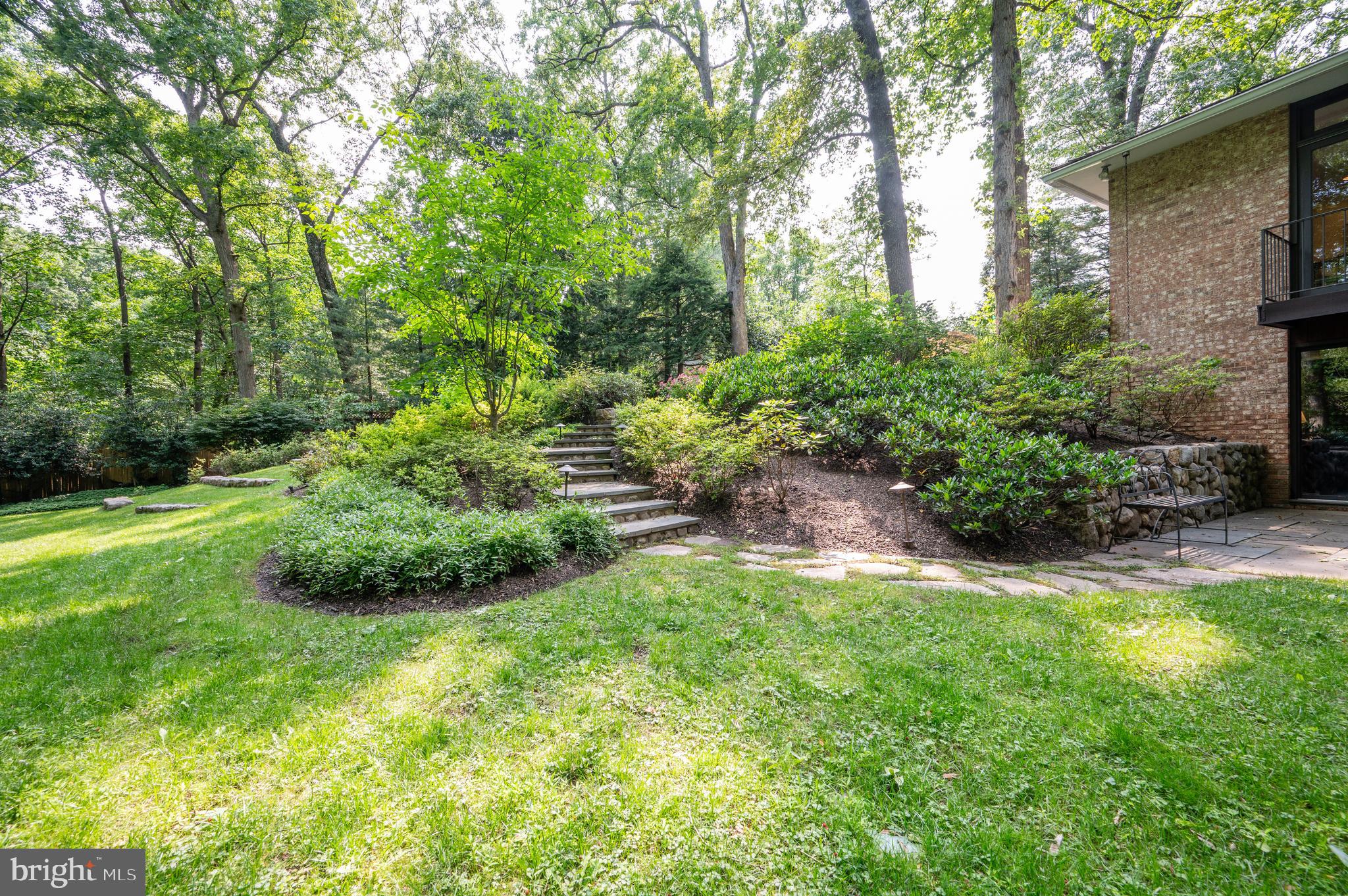 SALONA VILLAGE - Residential