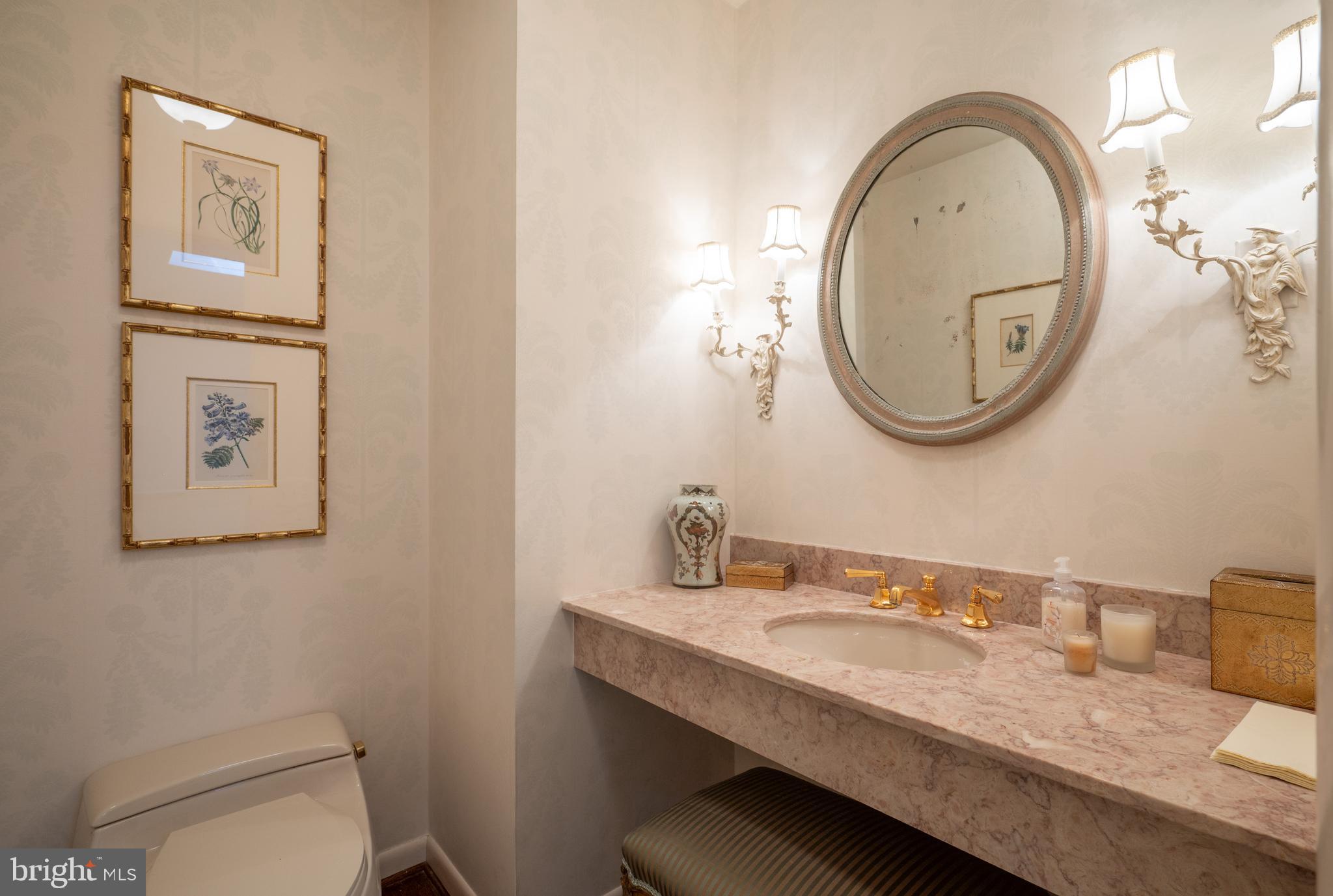 SALONA VILLAGE - Residential