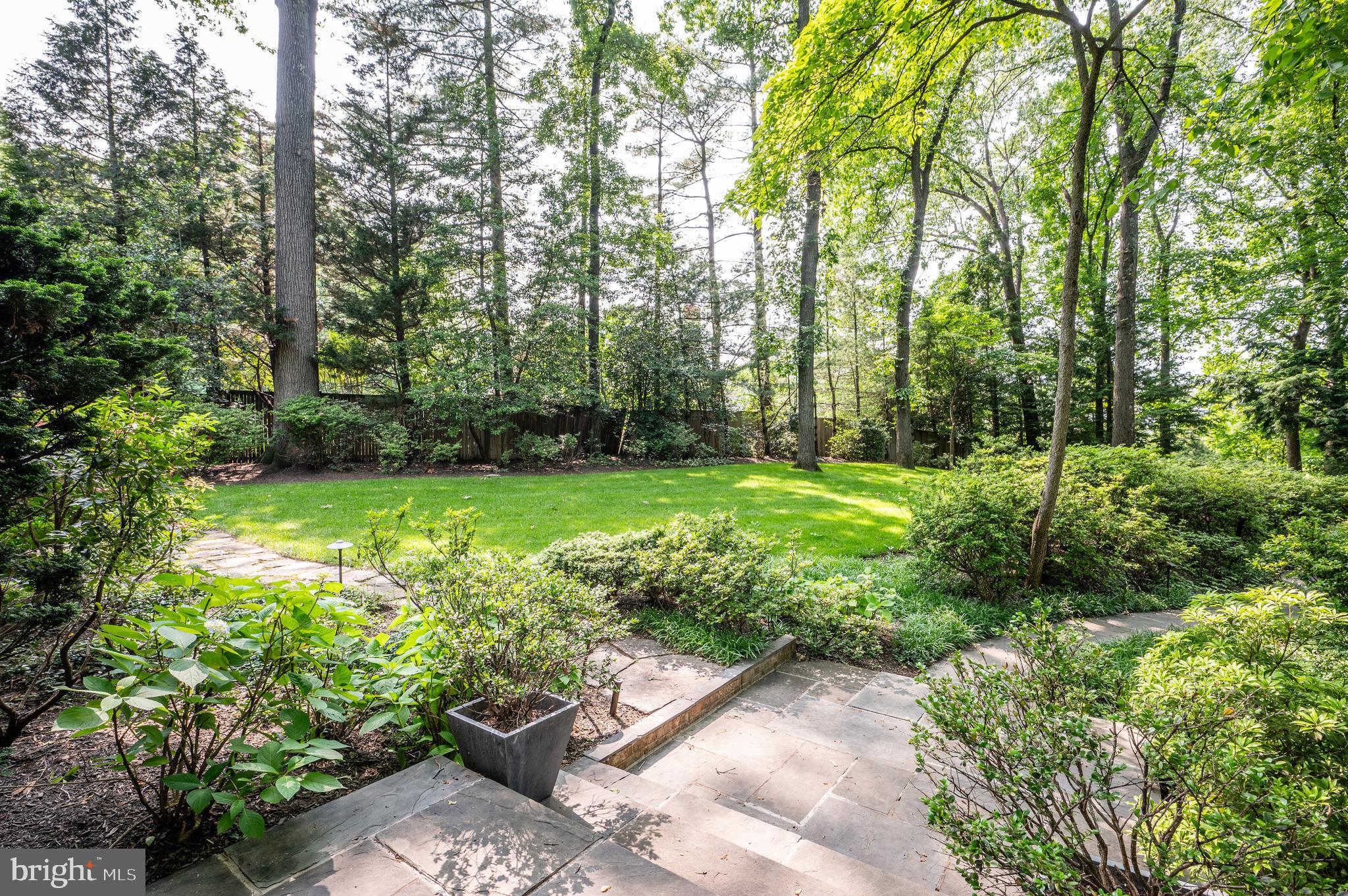 SALONA VILLAGE - Residential