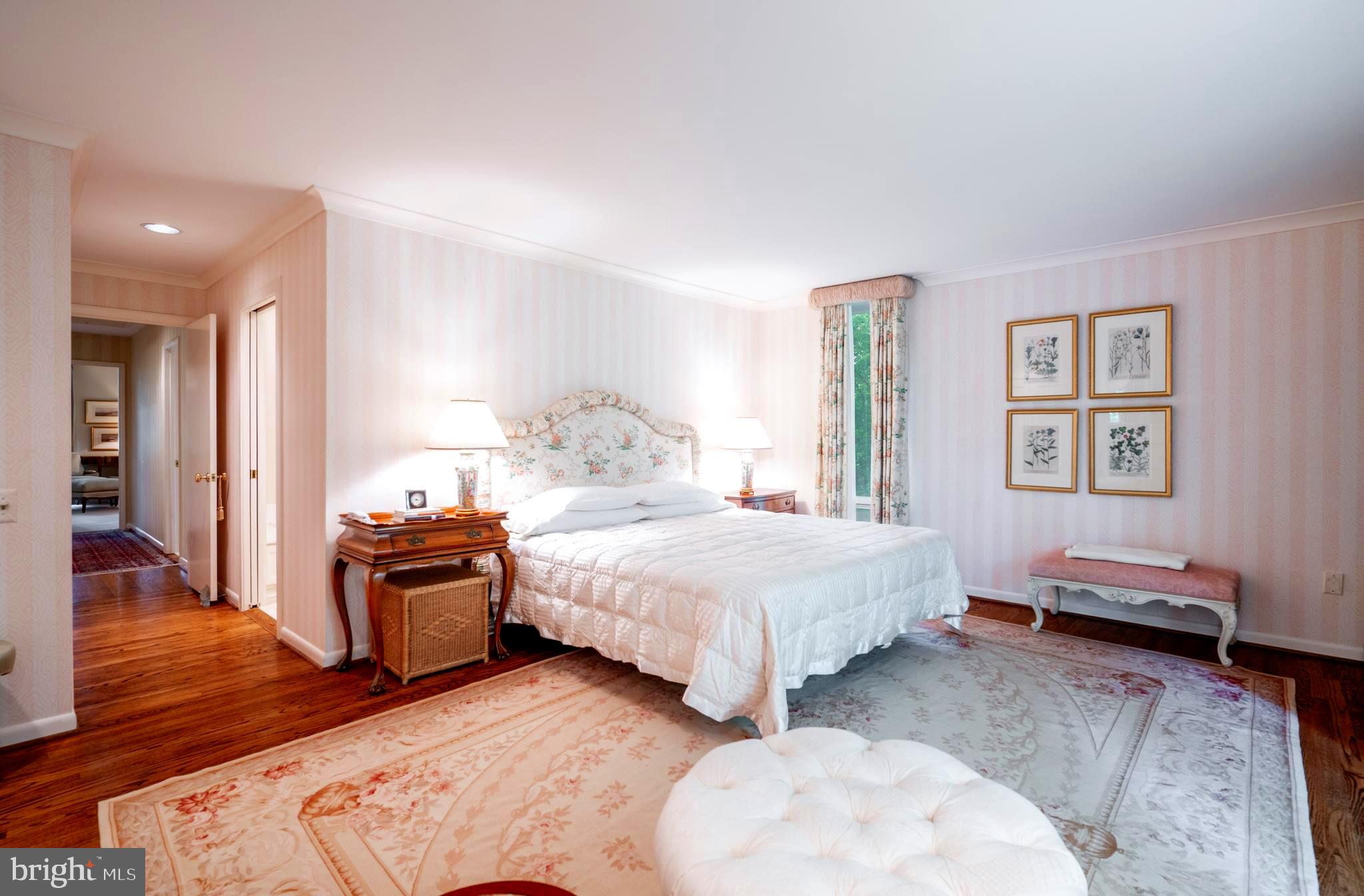 SALONA VILLAGE - Residential