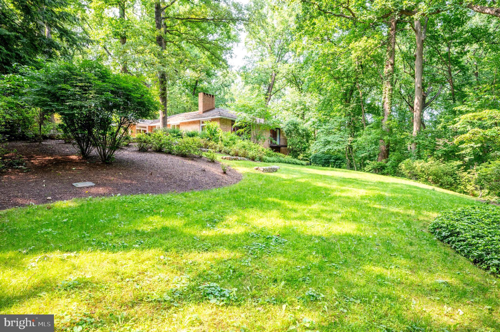 SALONA VILLAGE - Residential