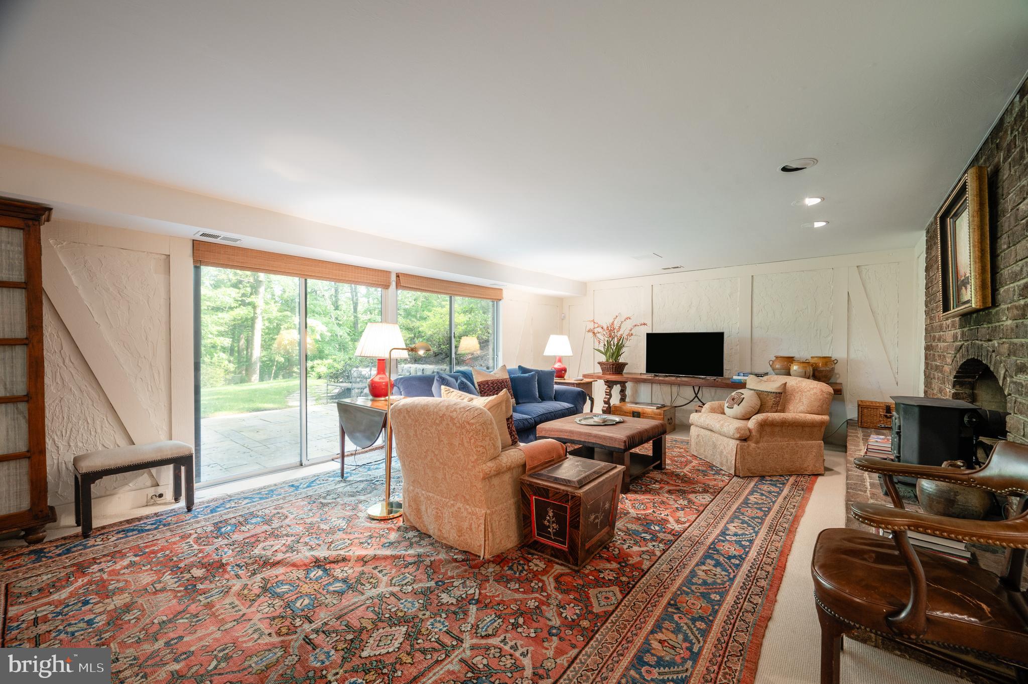 SALONA VILLAGE - Residential