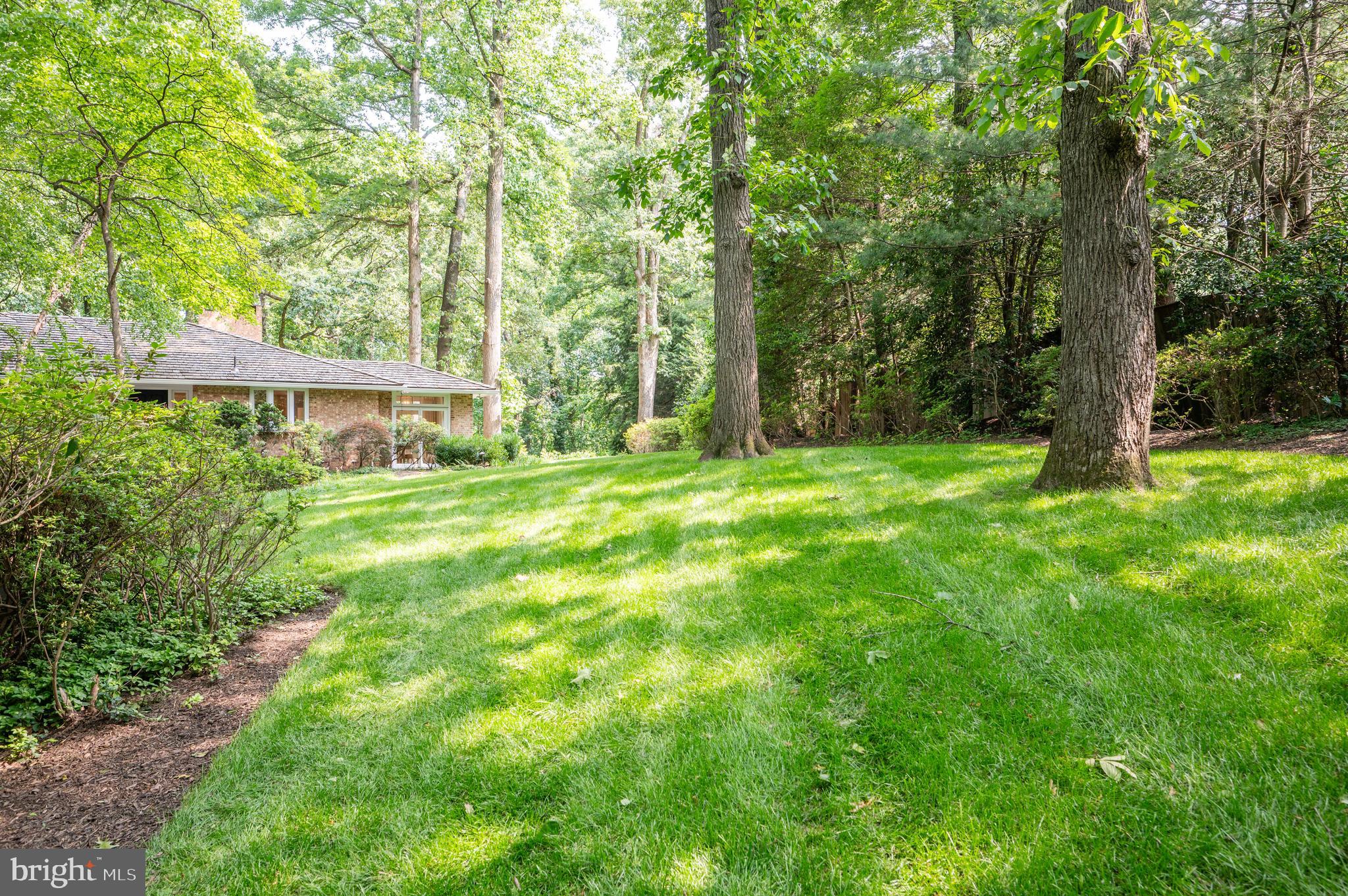 SALONA VILLAGE - Residential