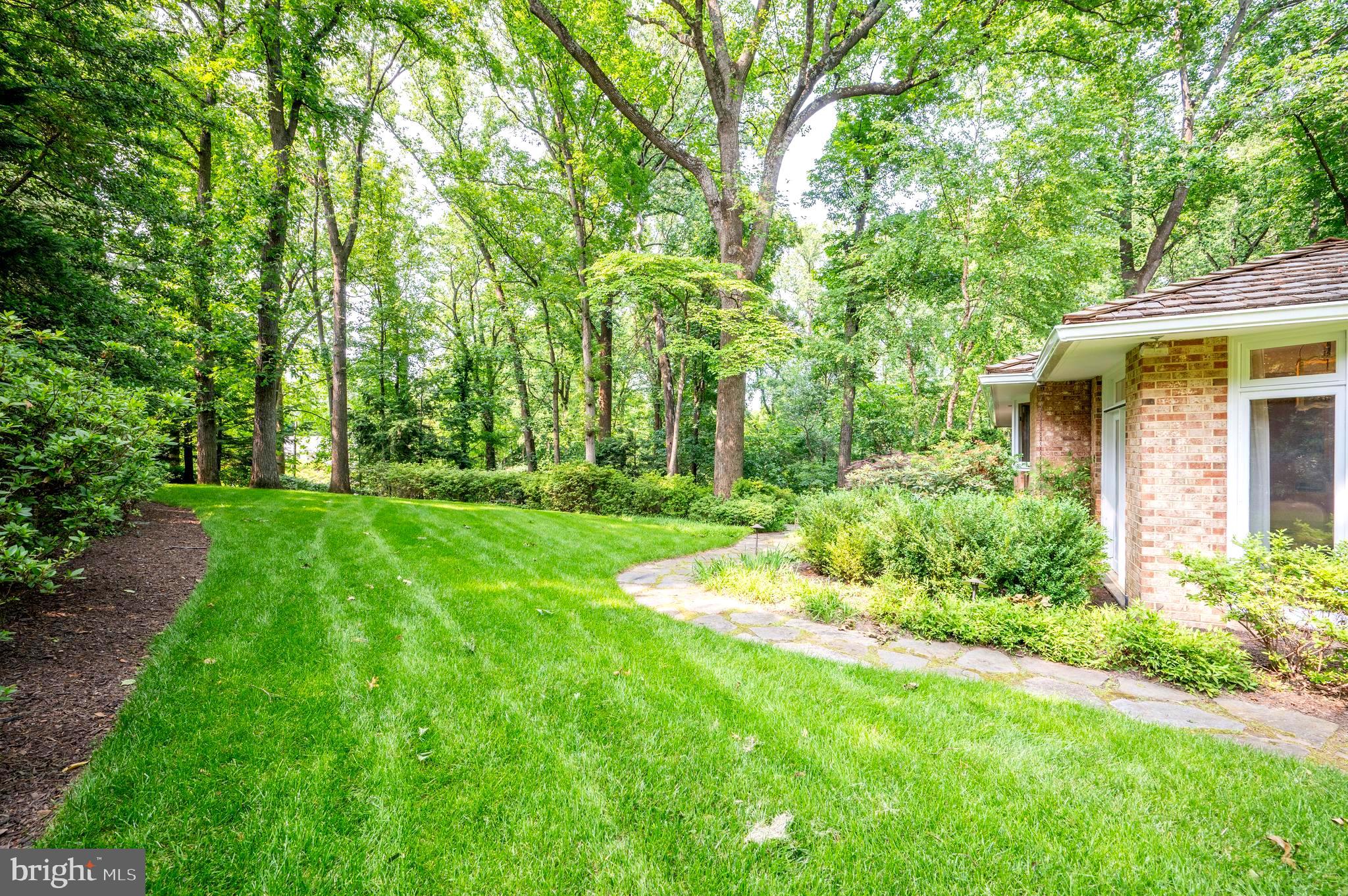 SALONA VILLAGE - Residential