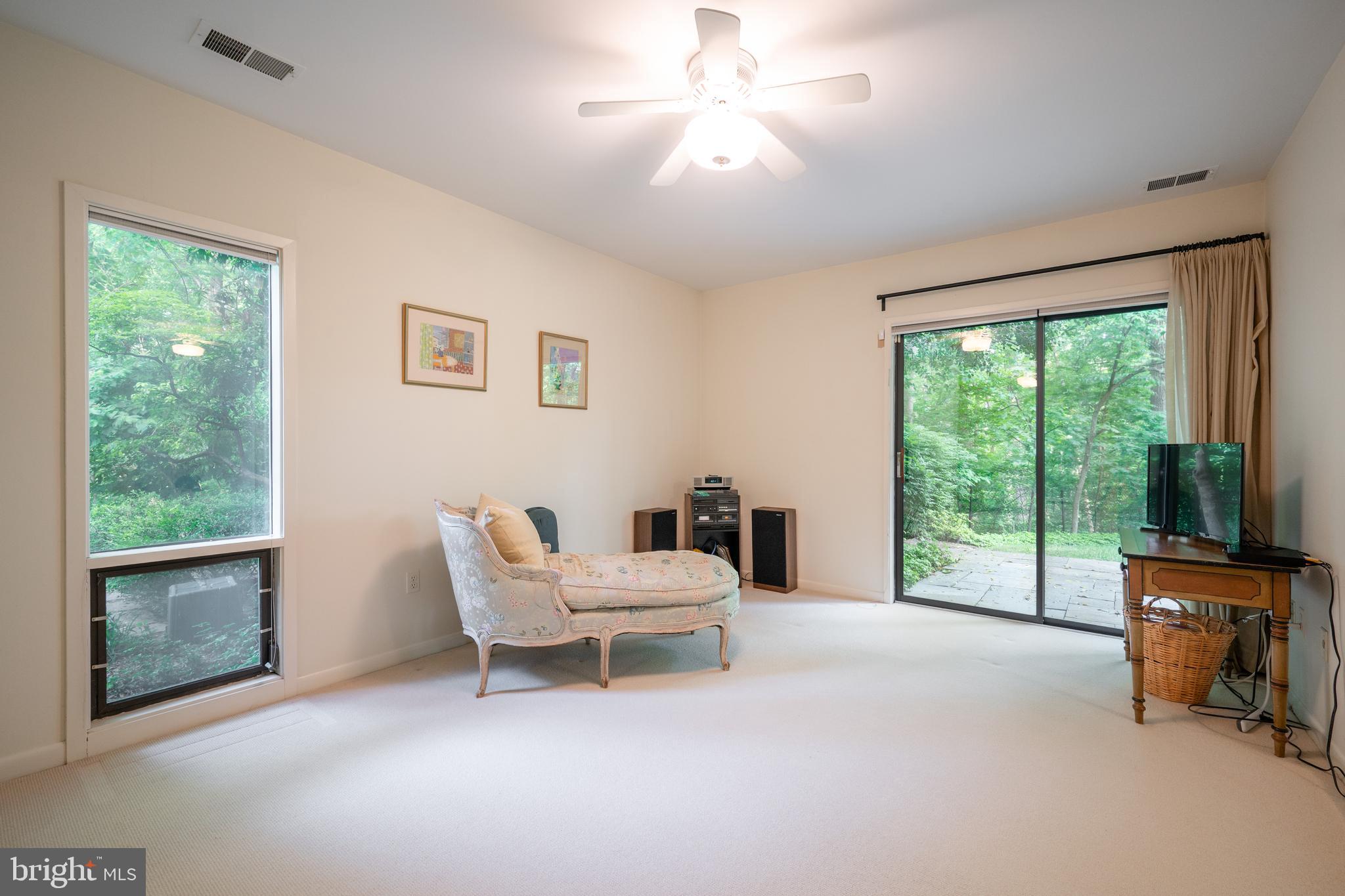 SALONA VILLAGE - Residential