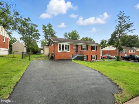 2205 CULPEPER DRIVE WOODBRIDGE VA 22191