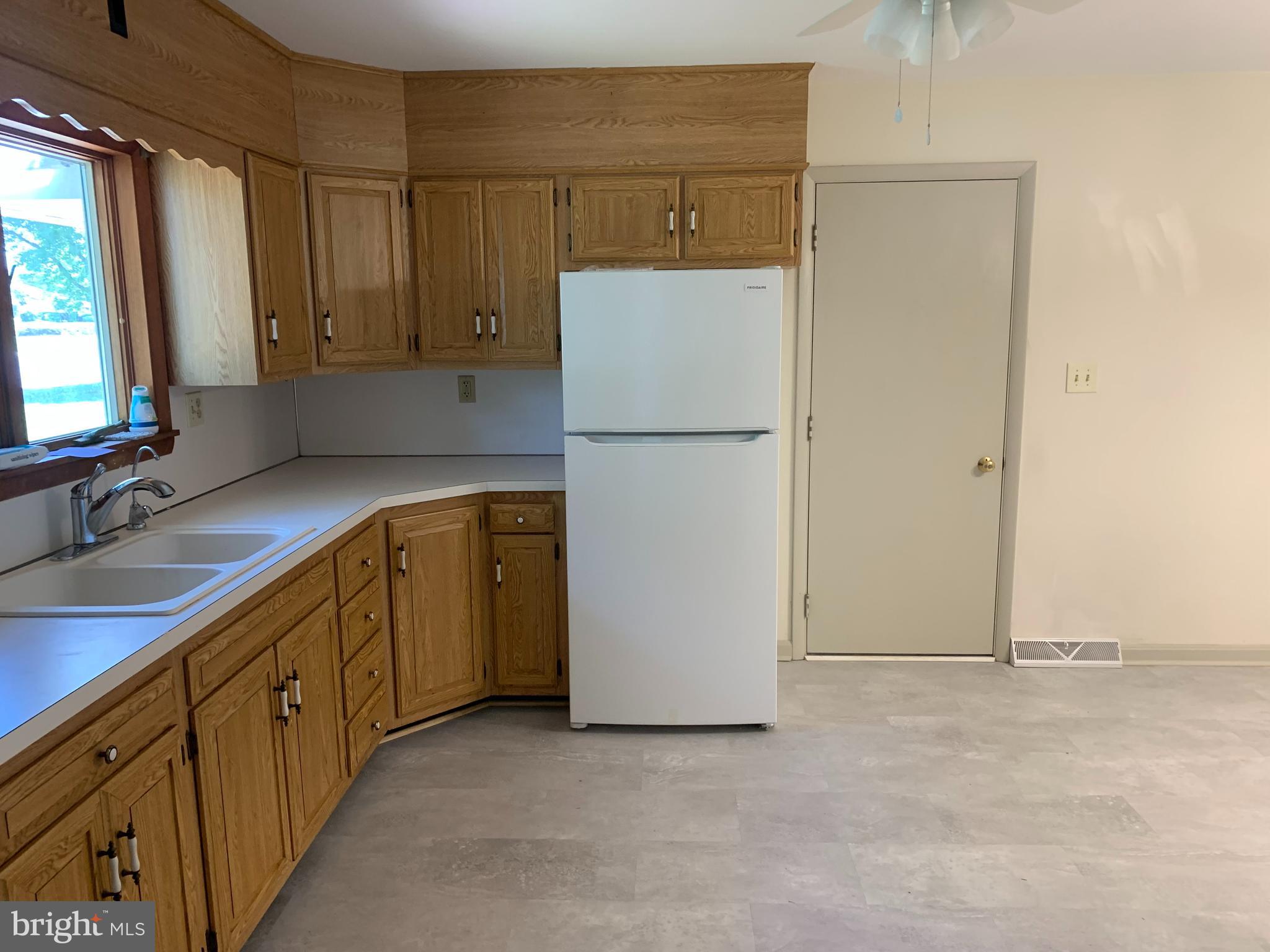 HILLMOUNT - Residential