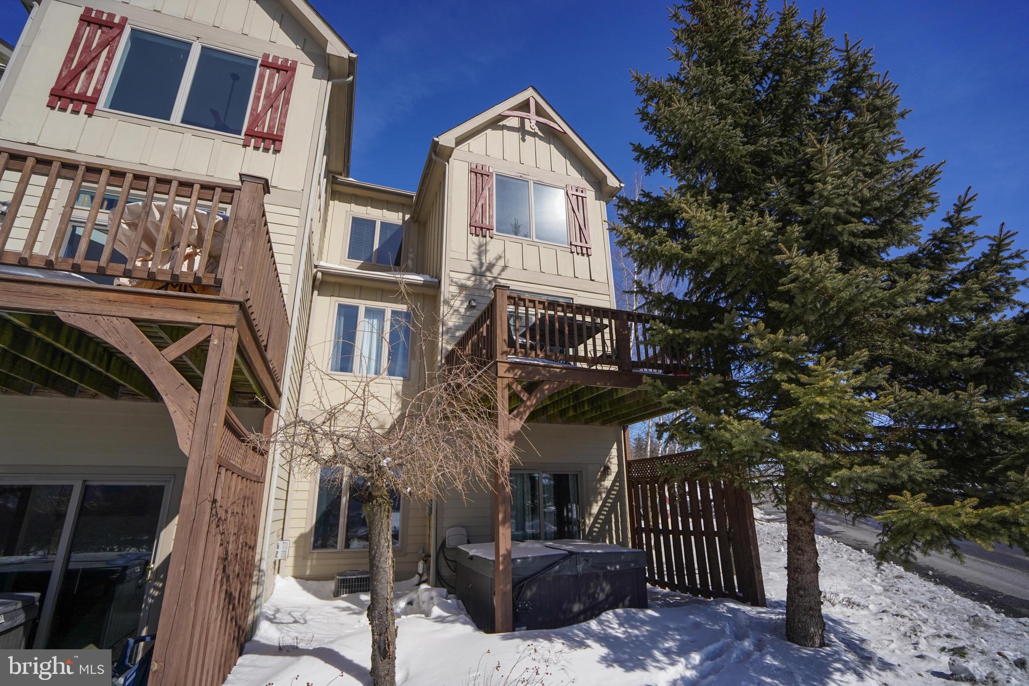 LANDINGS - Residential