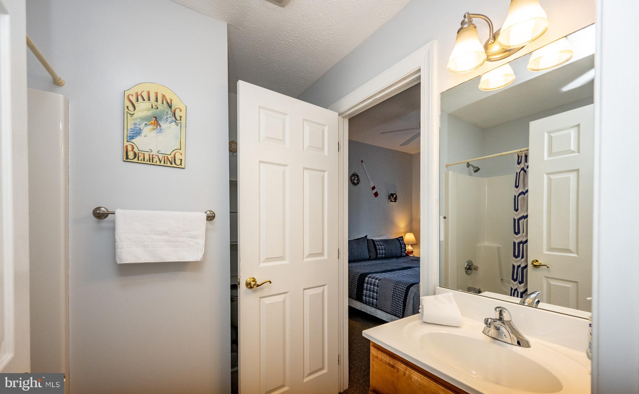 LANDINGS - Residential