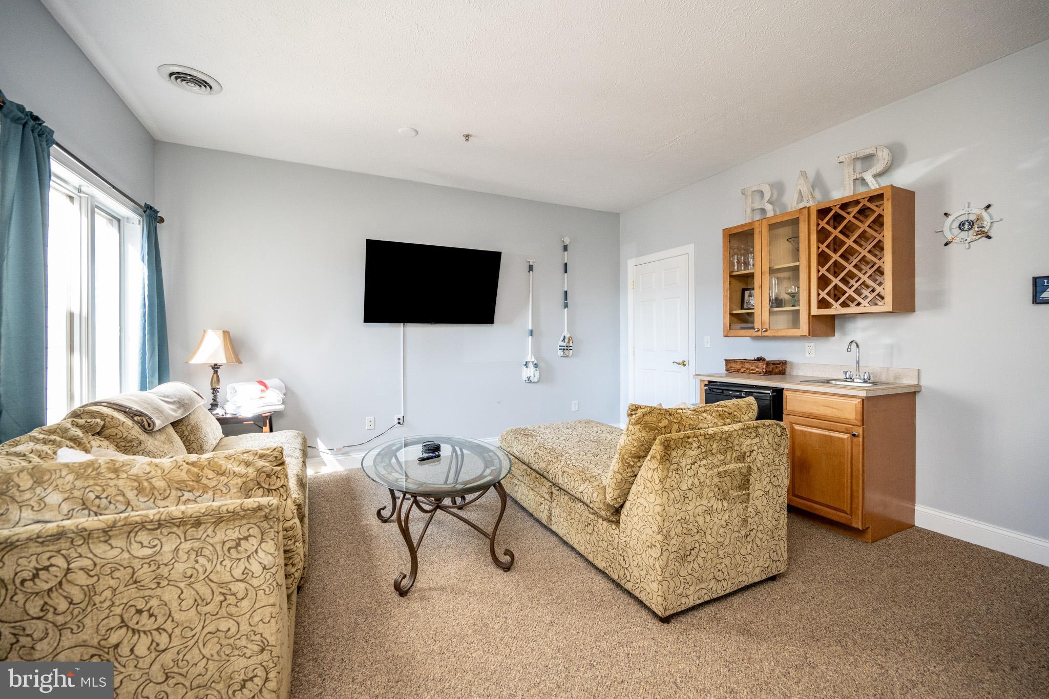 LANDINGS - Residential