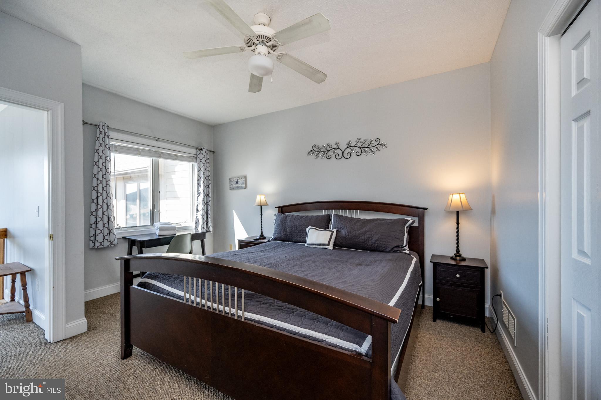 LANDINGS - Residential