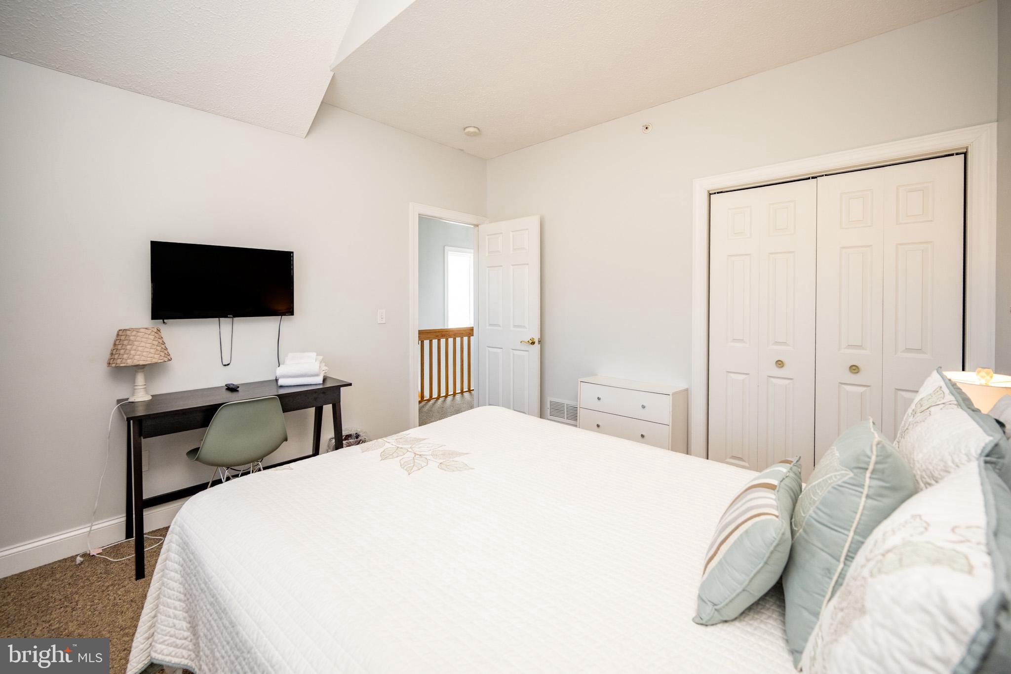 LANDINGS - Residential