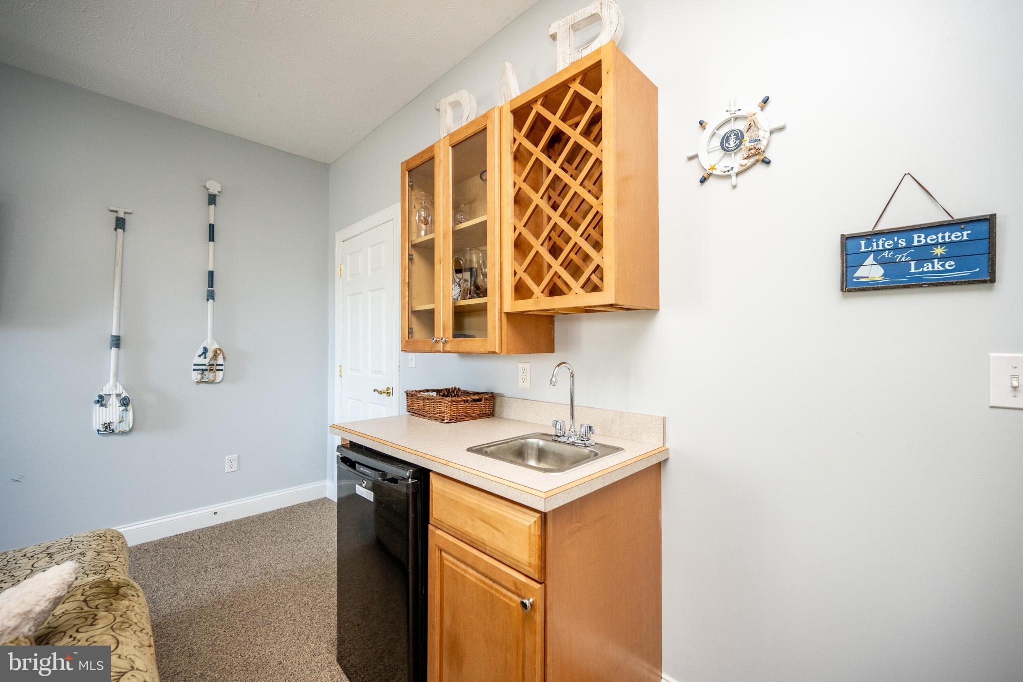 LANDINGS - Residential