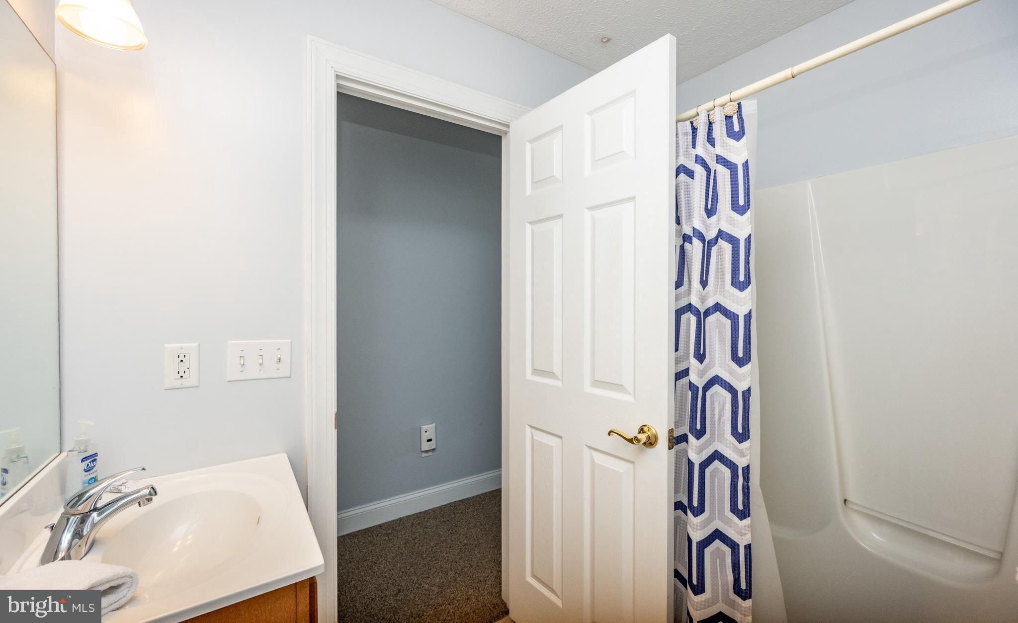 LANDINGS - Residential