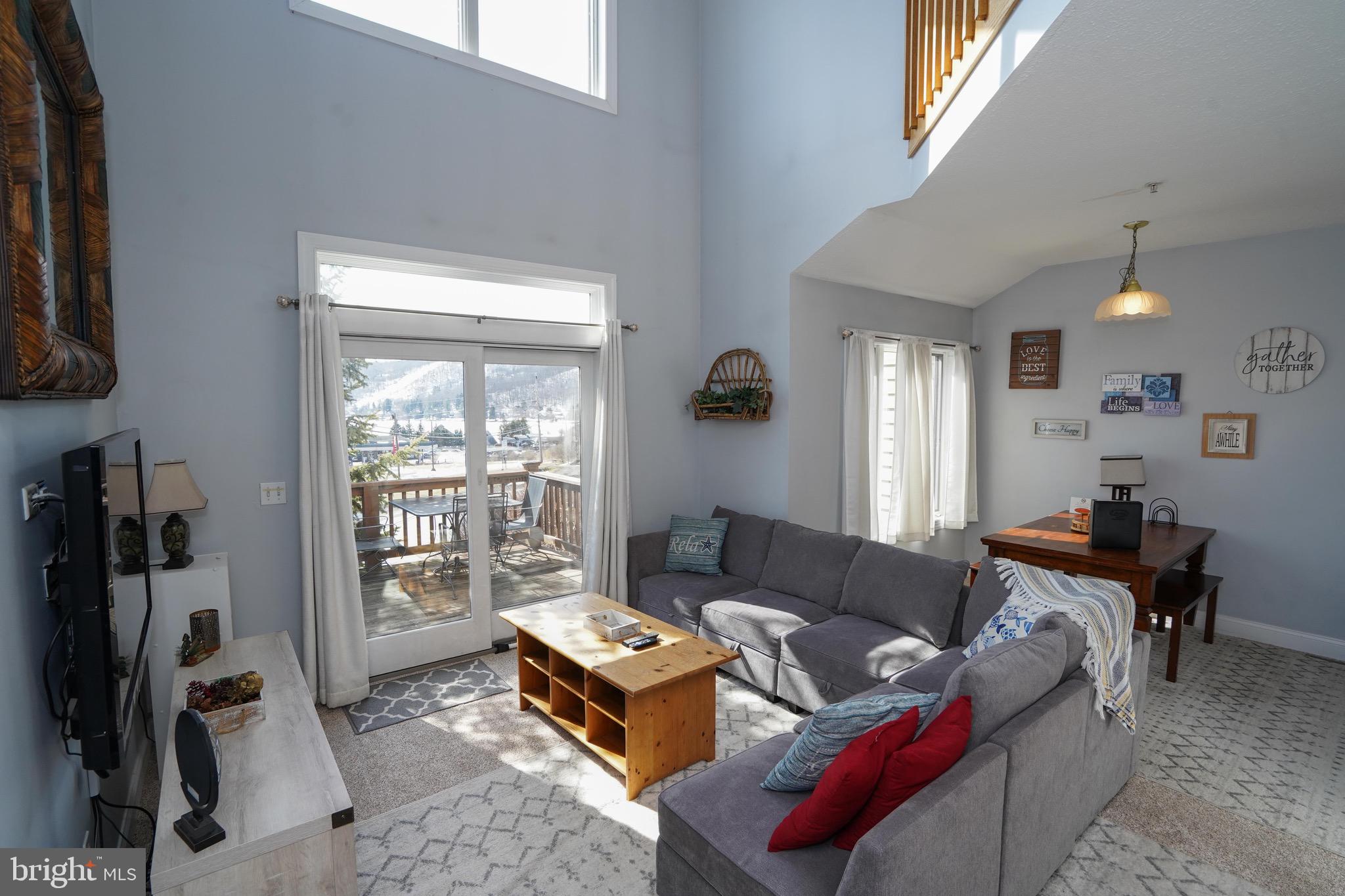 LANDINGS - Residential