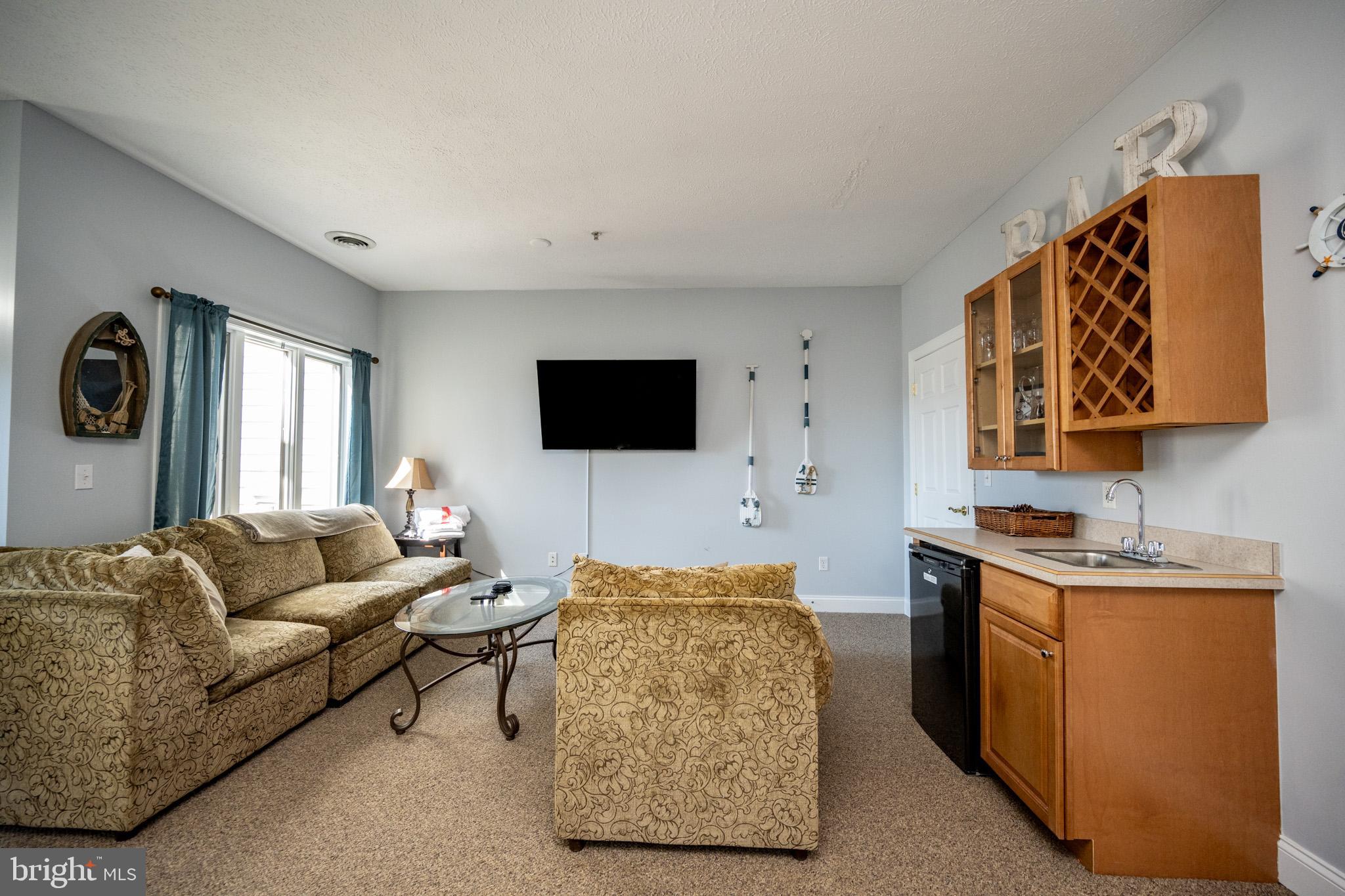 LANDINGS - Residential